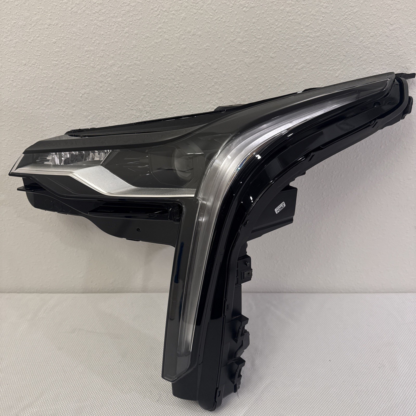 2021-2026 OEM Cadillac CT4 Driver Left Headlight LED 84977280 FULL LED 2021-2026 OEM Cadillac CT4 Driver Left Headlight LED 84977280 FULL LED