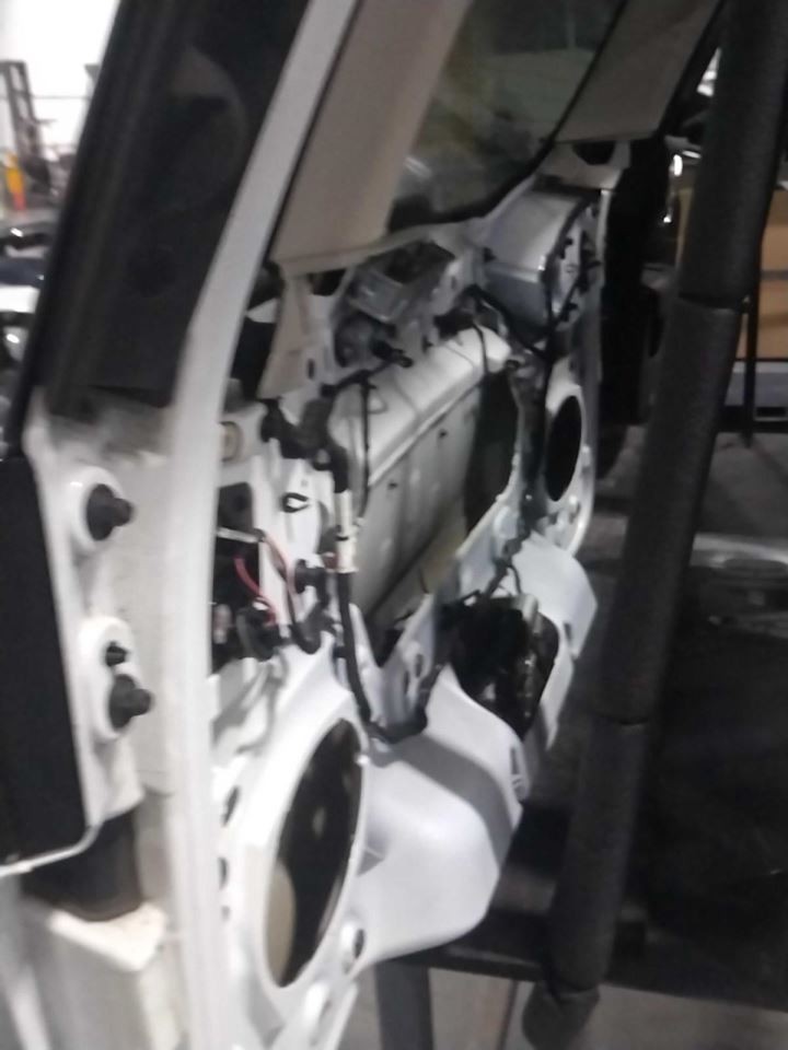 Trunk/Hatch/Tailgate Manual Liftgate Fits 17-19 PACIFICA 688422 Trunk/Hatch/Tailgate Manual Liftgate Fits 17-19 PACIFICA 688422