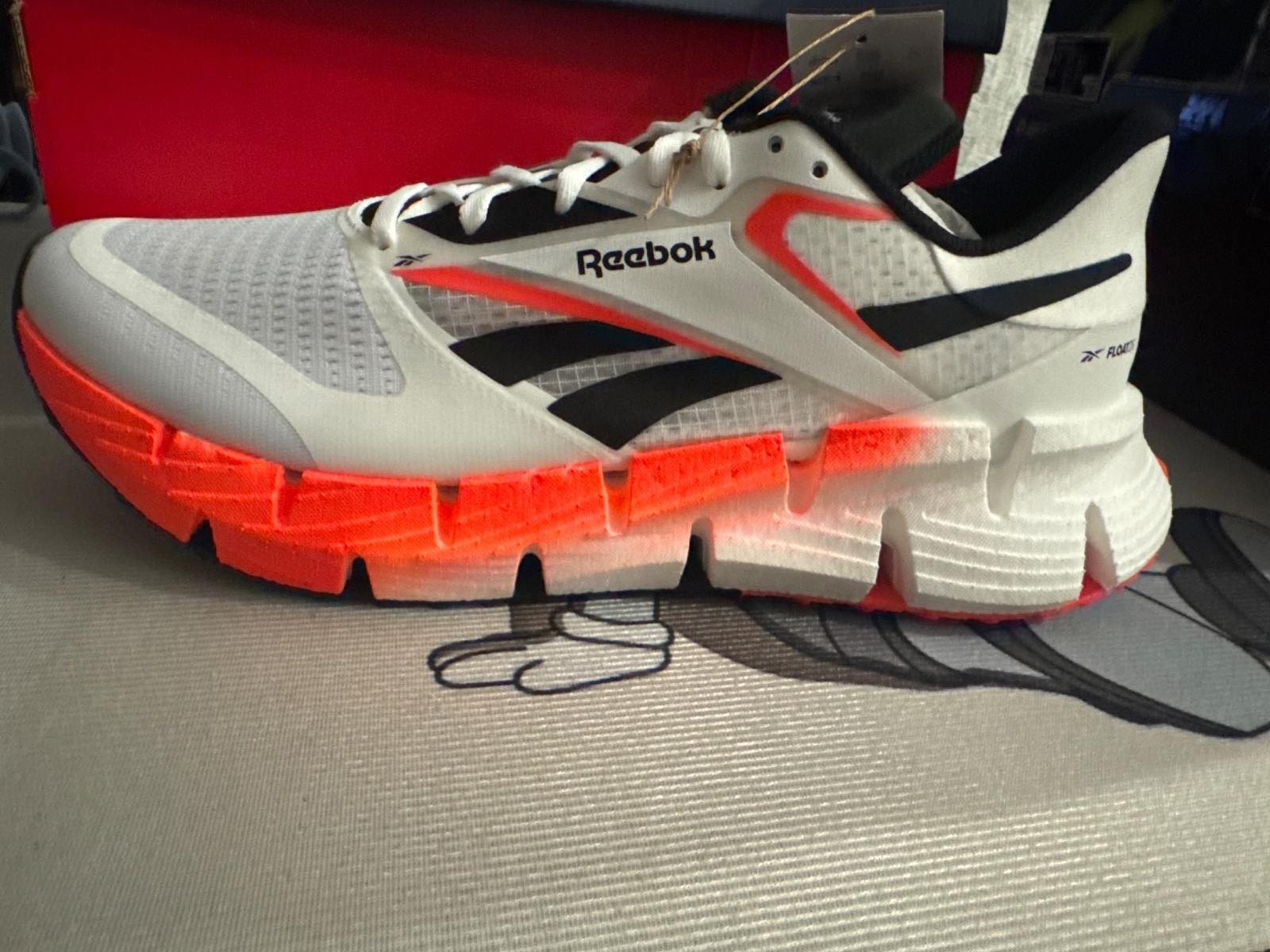 Size 11.5 - Reebok FloatZig 1 White Orange Flare