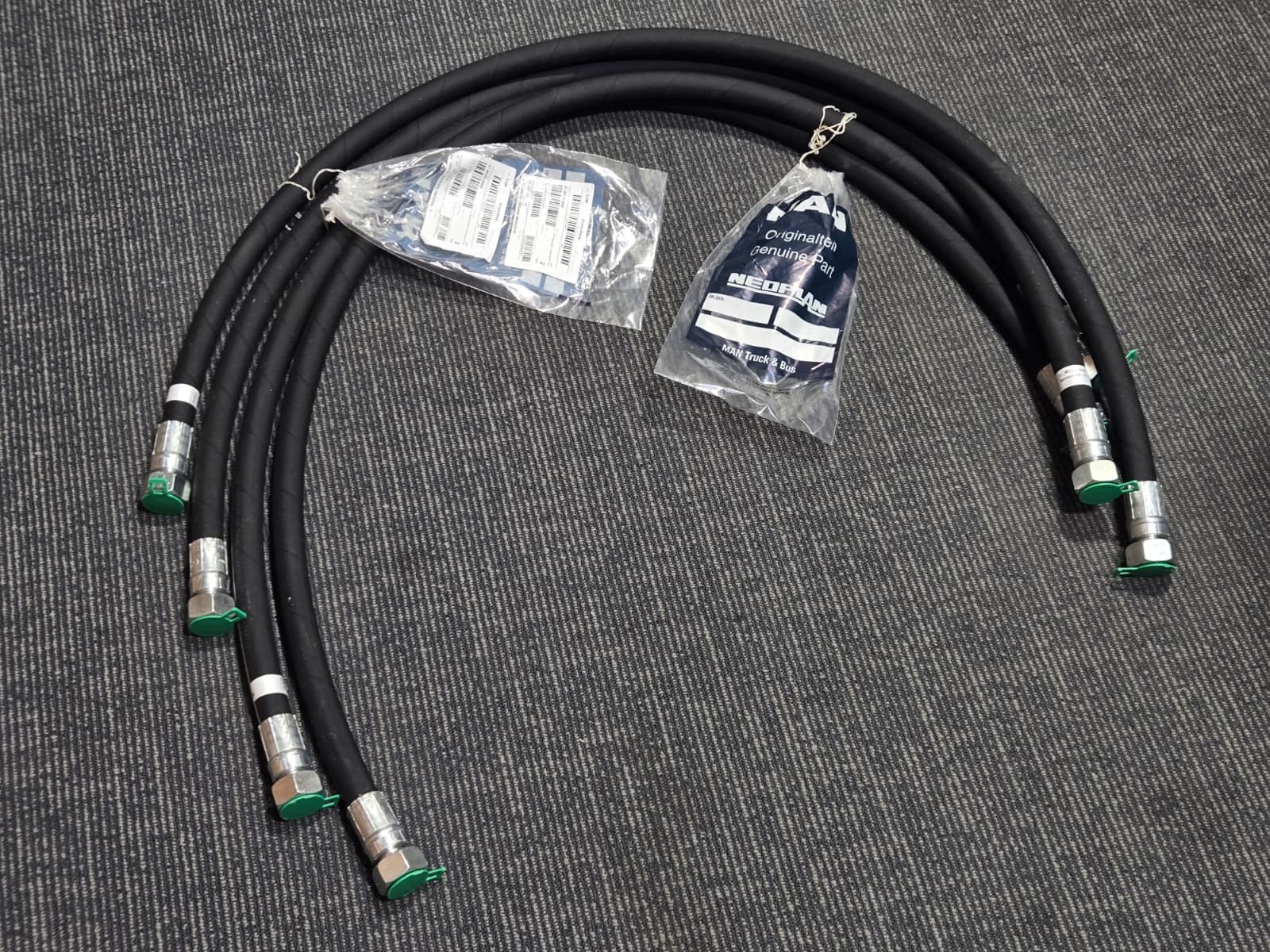 MAN Genuine Hydraulic Hose Assembly 51.96341-5082 Aeroquip GH681-12 2000 PSI MAN Genuine Hydraulic Hose Assembly 51.96341-5082 Aeroquip GH681-12 2000 PSI