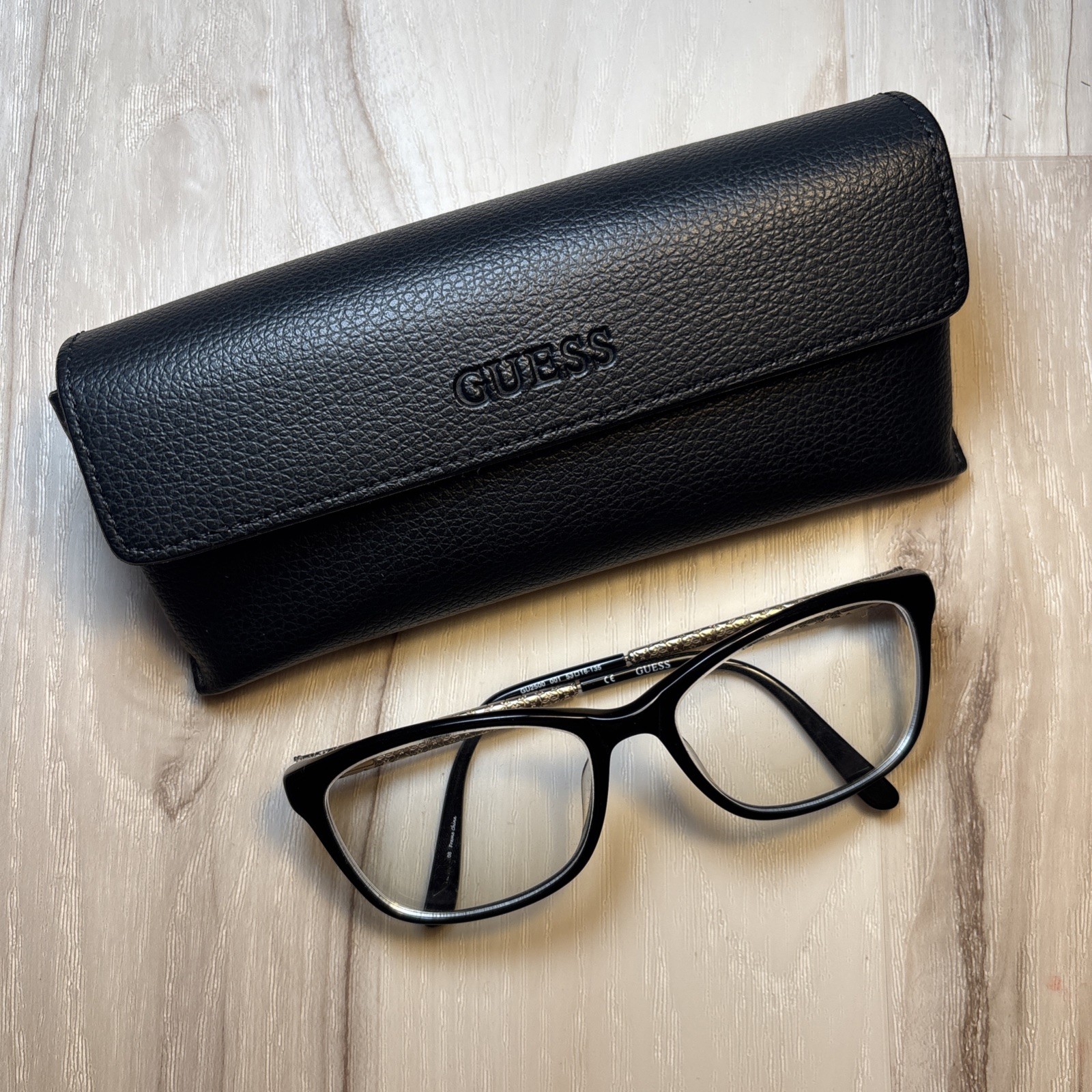Guess GU2500 Eyeglass Frames Only 53-16-135 Black With Case Guess GU2500 Eyeglass Frames Only 53-16-135 Black With Case