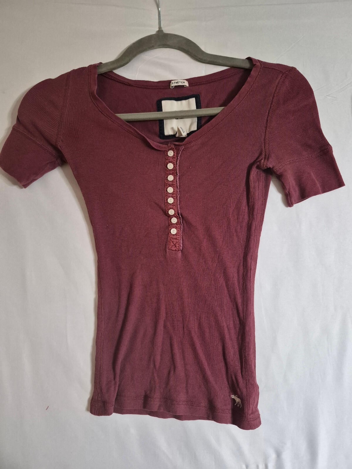 Abercrombie Stretch Women’s Maroon Ribbed Henley Top Size M