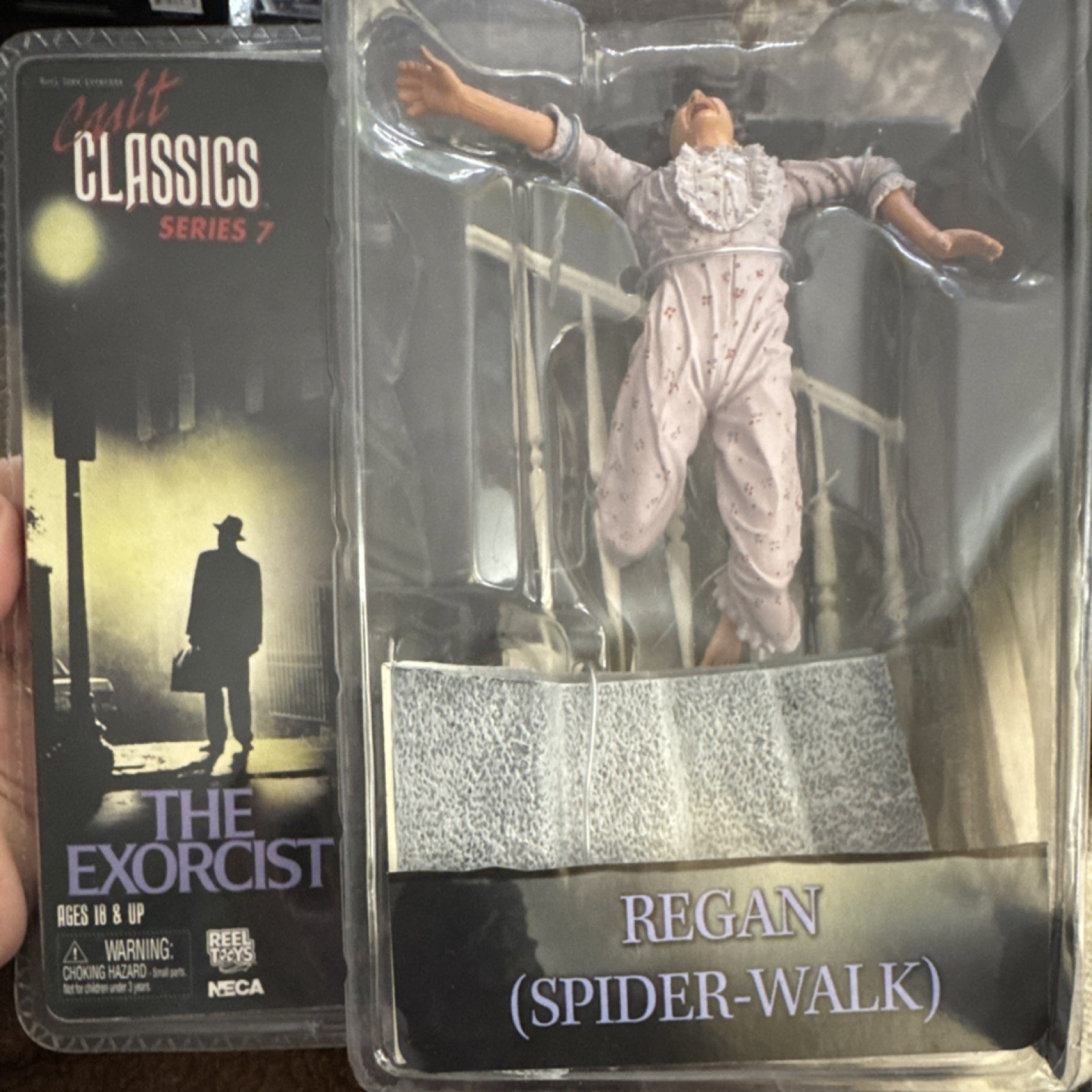 NECA Cult Classics Series 7 Regan Action Figure The Exorcist Spider-Walk w/ Base NECA Cult Classics Series 7 Regan Action Figure The Exorcist Spider-Walk w/ Base
