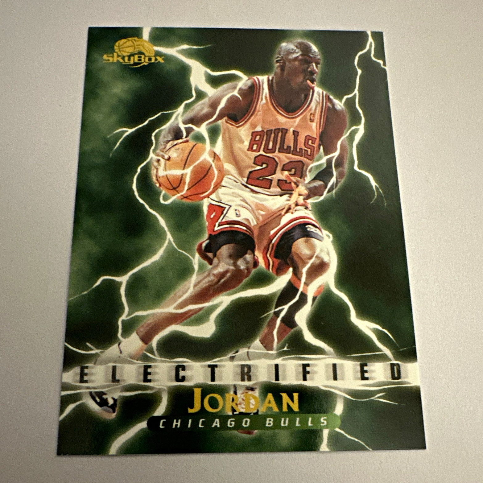 SkyBox 1995-96 Skybox Premium Michael Jordan Electrified Insert #278 Bulls SkyBox 1995-96 Skybox Premium Michael Jordan Electrified Insert #278 Bulls