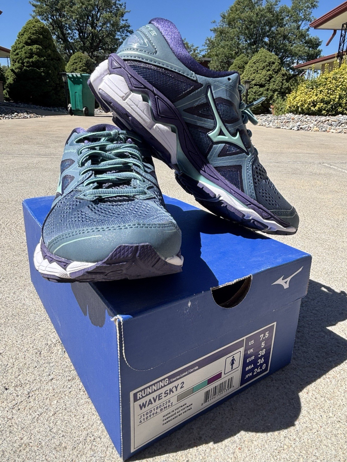 Womens Mizuno Wave Sky 2 Grey Fog Purple Athletic Running Sneakers Shoes Womens Mizuno Wave Sky 2 Grey Fog Purple Athletic Running Sneakers Shoes