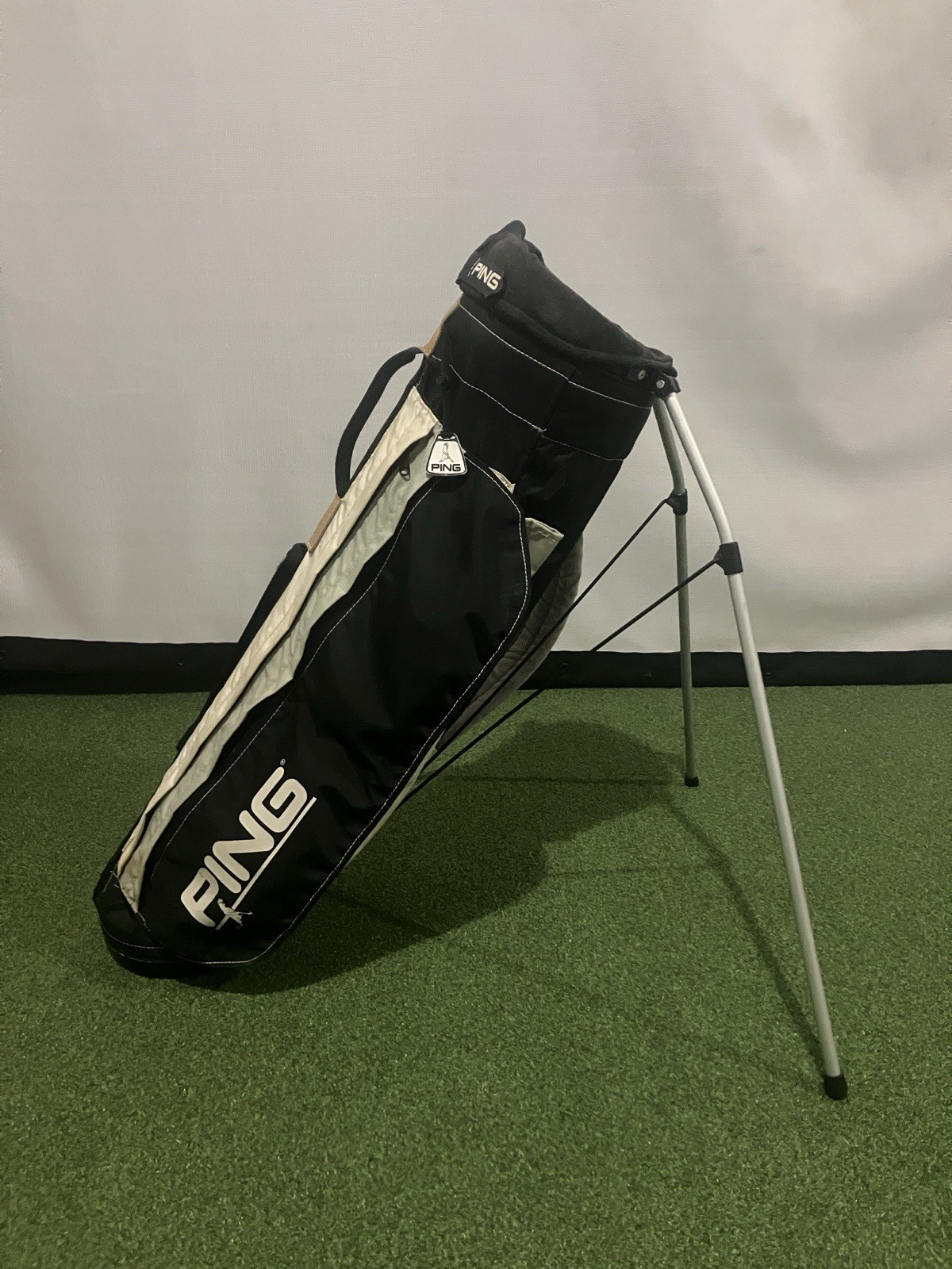 PING Vintage L8 Golf Bag Karsten Black White Silver