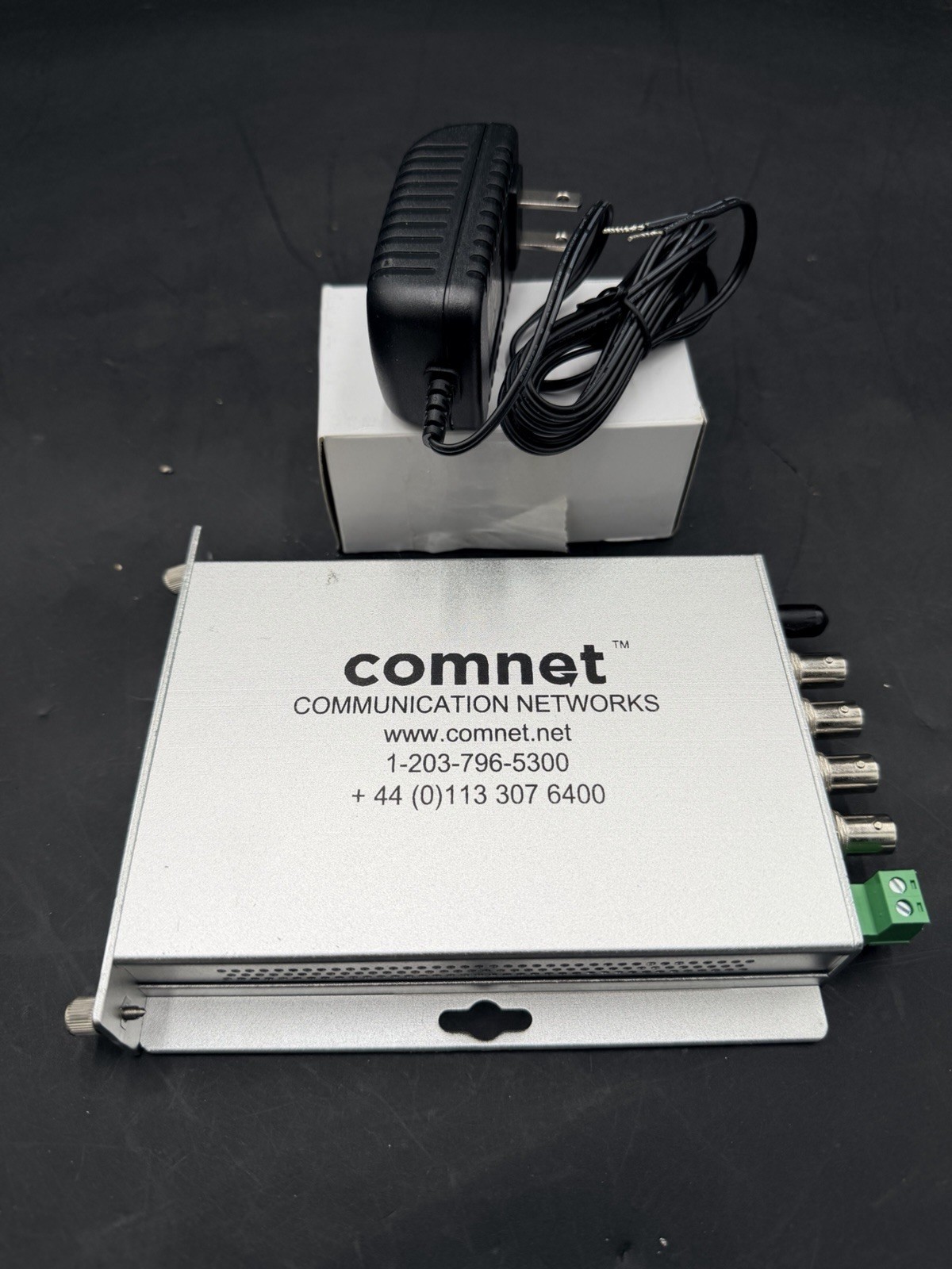 Comnet FVR401 / FVR401M1 4-Channel Video Receiver Multiplexer