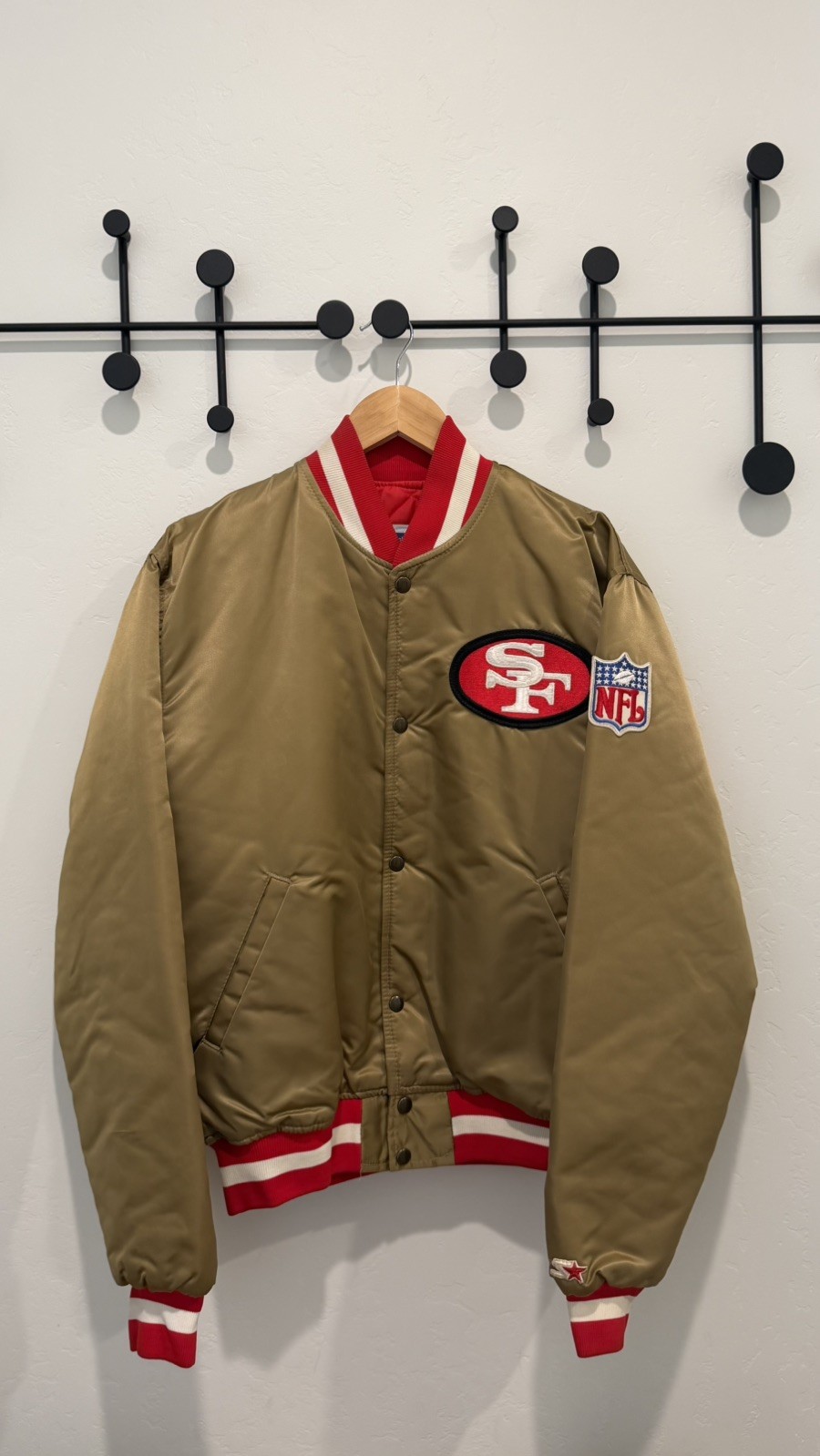 Great condition Authentic Vintage 49ers ProLine Starter Gold Satin jacket Med.
