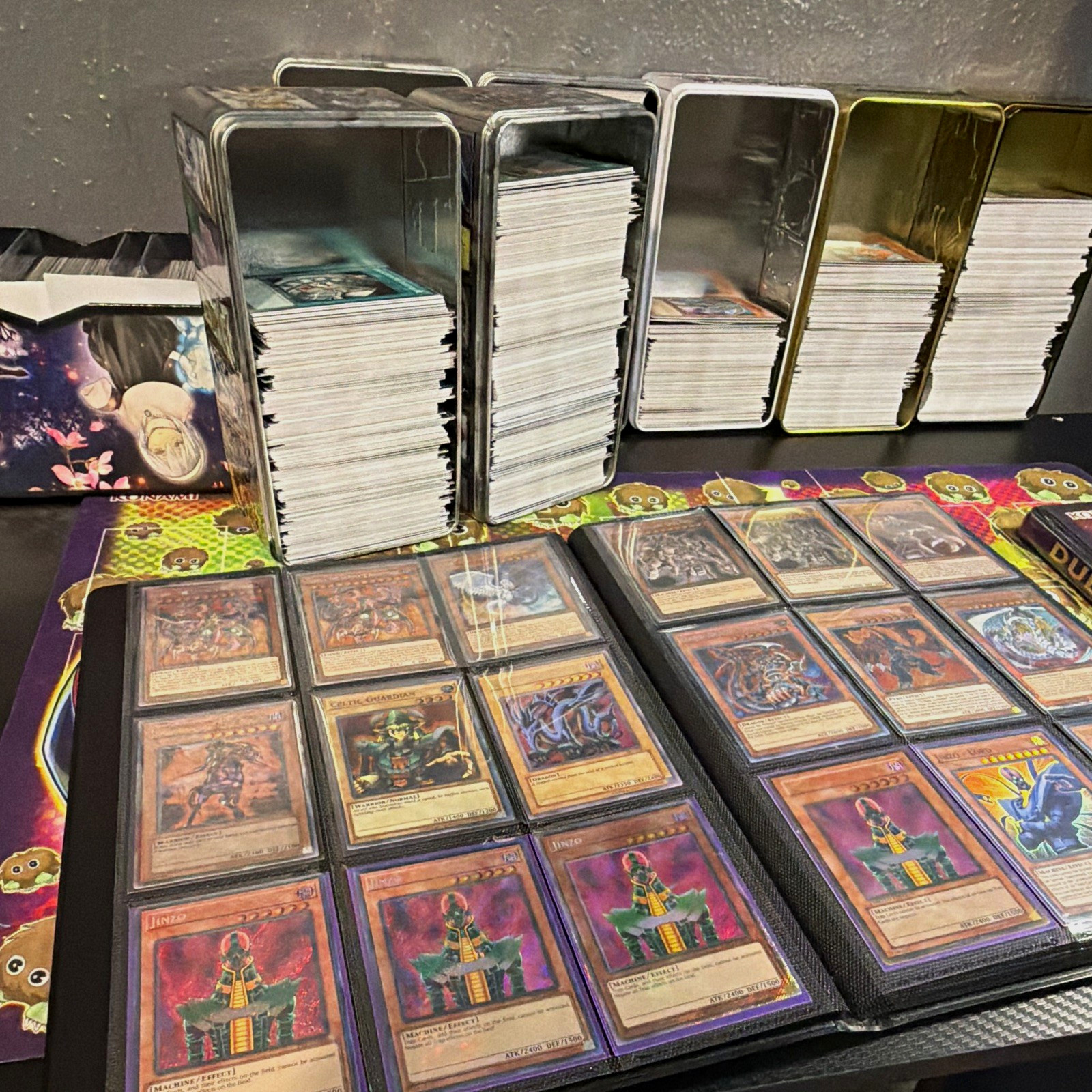 Konami Yu-Gi-Oh 500 card lot with 100 guaranteed Holo foils cards