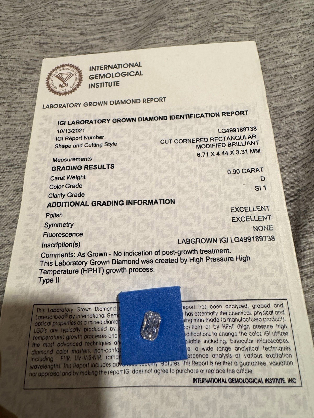 IGI Certified Lab-Created Diamond 0.90ct D SI1 Radiant 6.71x4.44mm