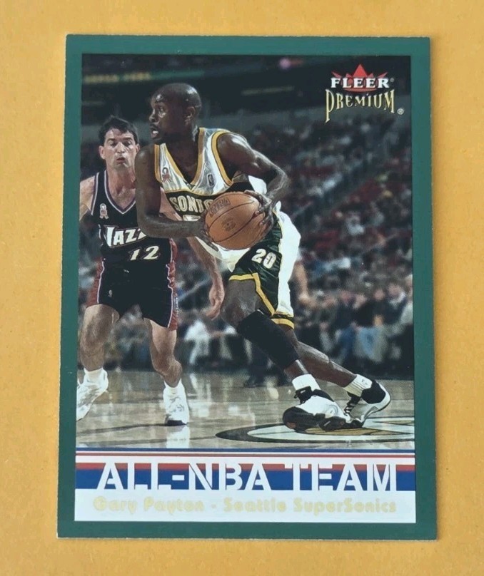 2002-03 Fleer Premium Emerald 1/300 Gary Payton #EM9 First Print SP Rare HOF 