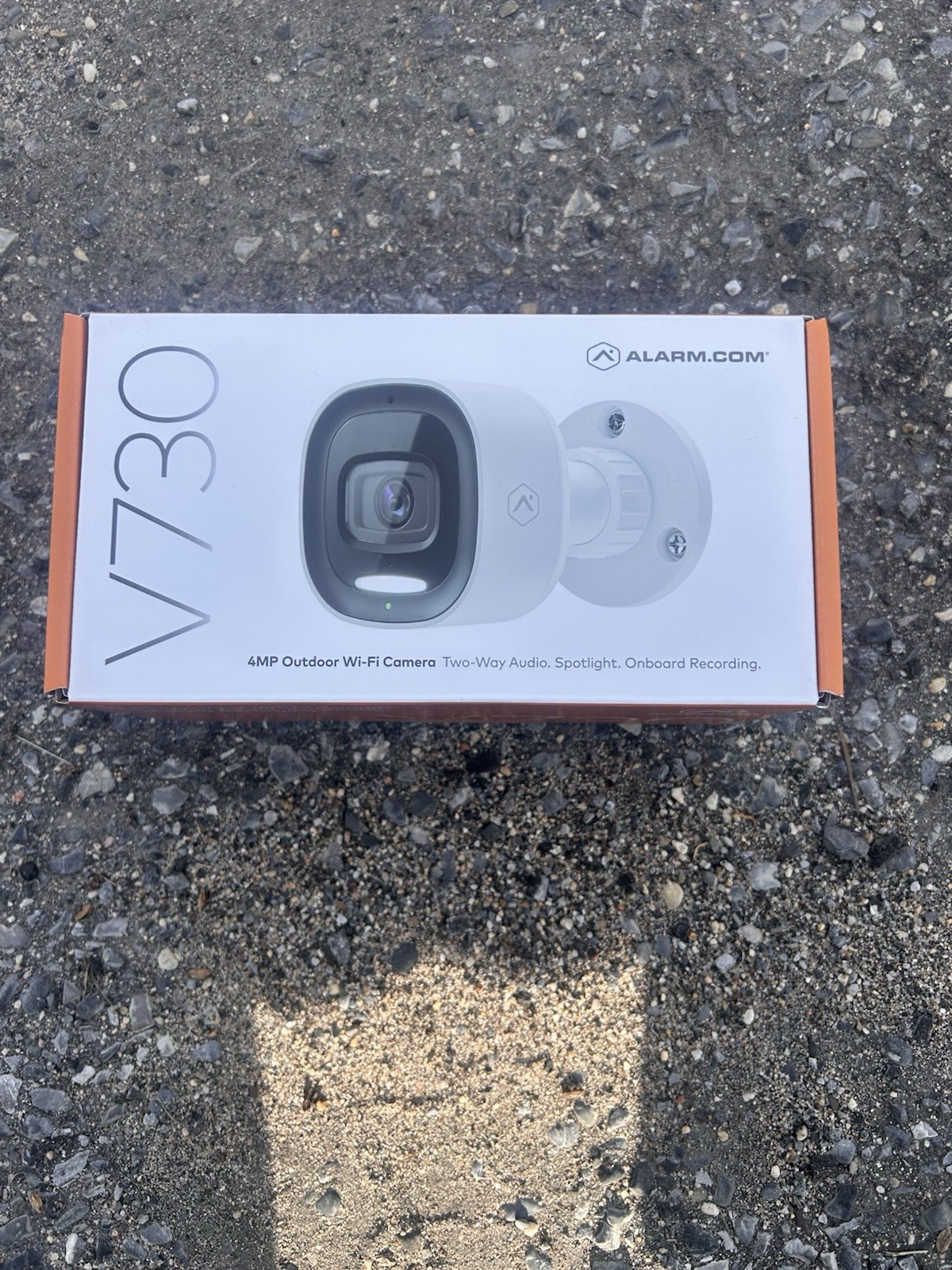 New Alarm.com ADC-V730 4MP Outdoor WIFI Spotlight Security Camera - White New Alarm.com ADC-V730 4MP Outdoor WIFI Spotlight Security Camera - White