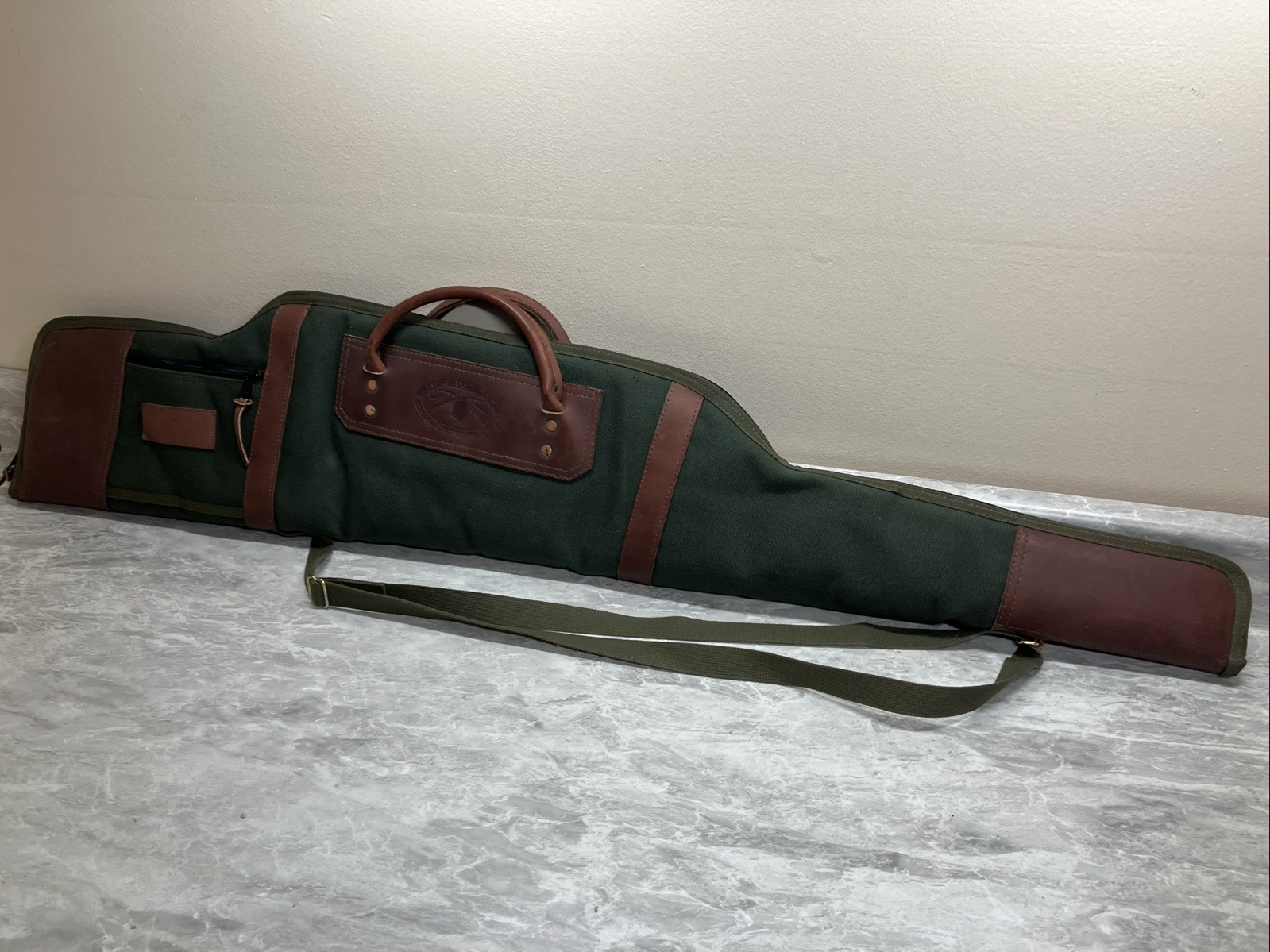 Orvis Battenkill Shotgun-Rifle Soft Case 46”inch Canvas Leather Fleece Lined VGC Orvis Battenkill Shotgun-Rifle Soft Case 46”inch Canvas Leather Fleece Lined VGC