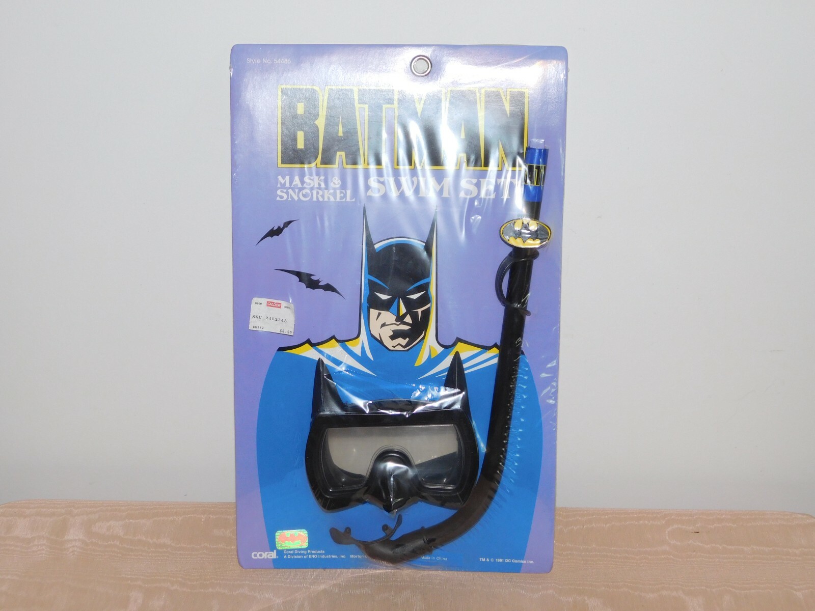 VINTAGE NOS 1991 DC COMICS BATMAN MASK & SNORKEL SWIM SET NEW OLD STOCK VINTAGE NOS 1991 DC COMICS BATMAN MASK & SNORKEL SWIM SET NEW OLD STOCK