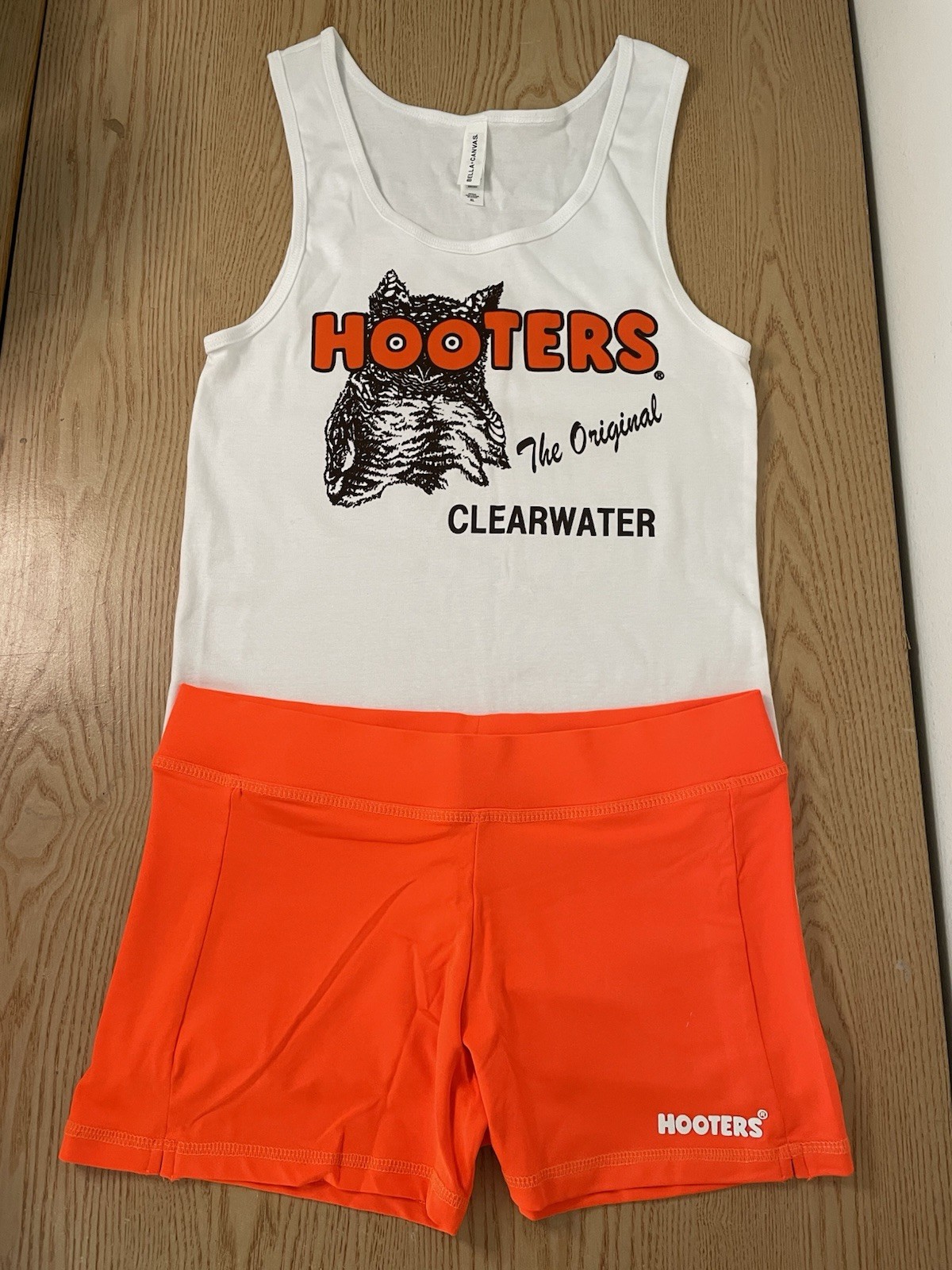 New Womens\'s Hooters Tank Cotton Stretchy & Shorts size XL/Large