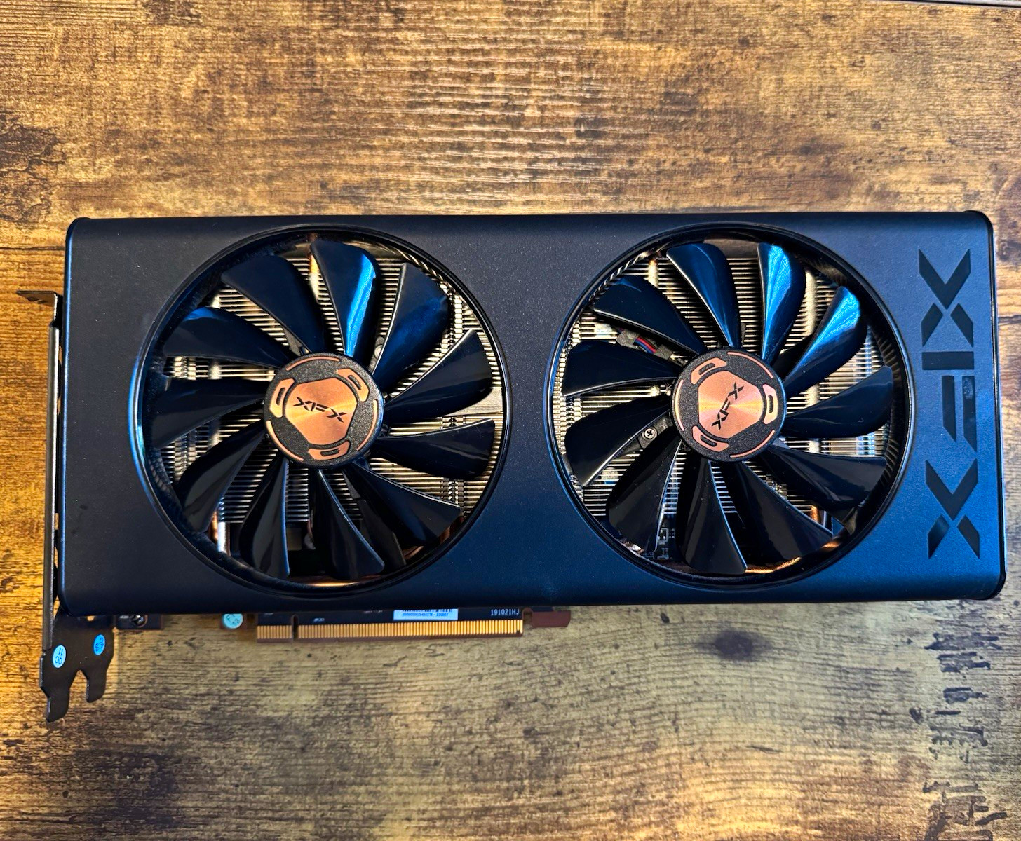 XFX AMD Radeon RX 5500 XT 8GB GDDR6 Dual Fan PCIe x16 HDMI/DP DX12 XFX AMD Radeon RX 5500 XT 8GB GDDR6 Dual Fan PCIe x16 HDMI/DP DX12
