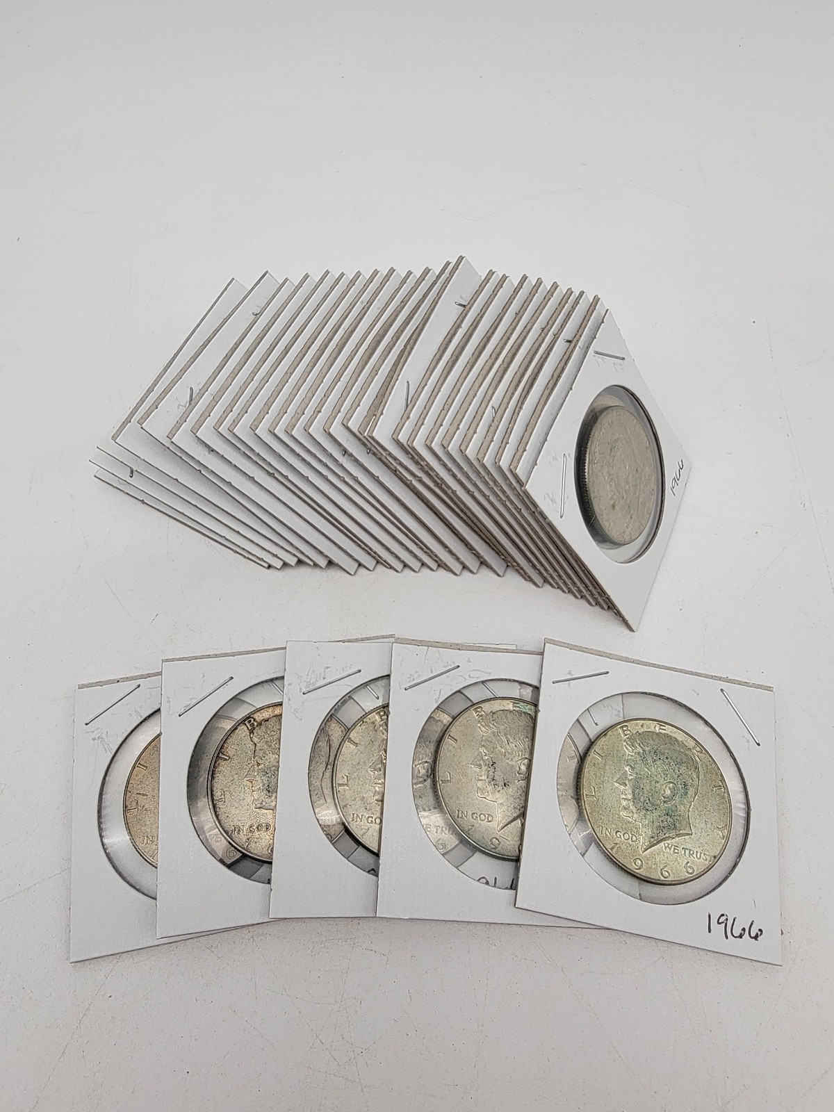 Lot 31 1966-69 40% Silver Kennedy Half Dollar 50C Coins Circulated USA