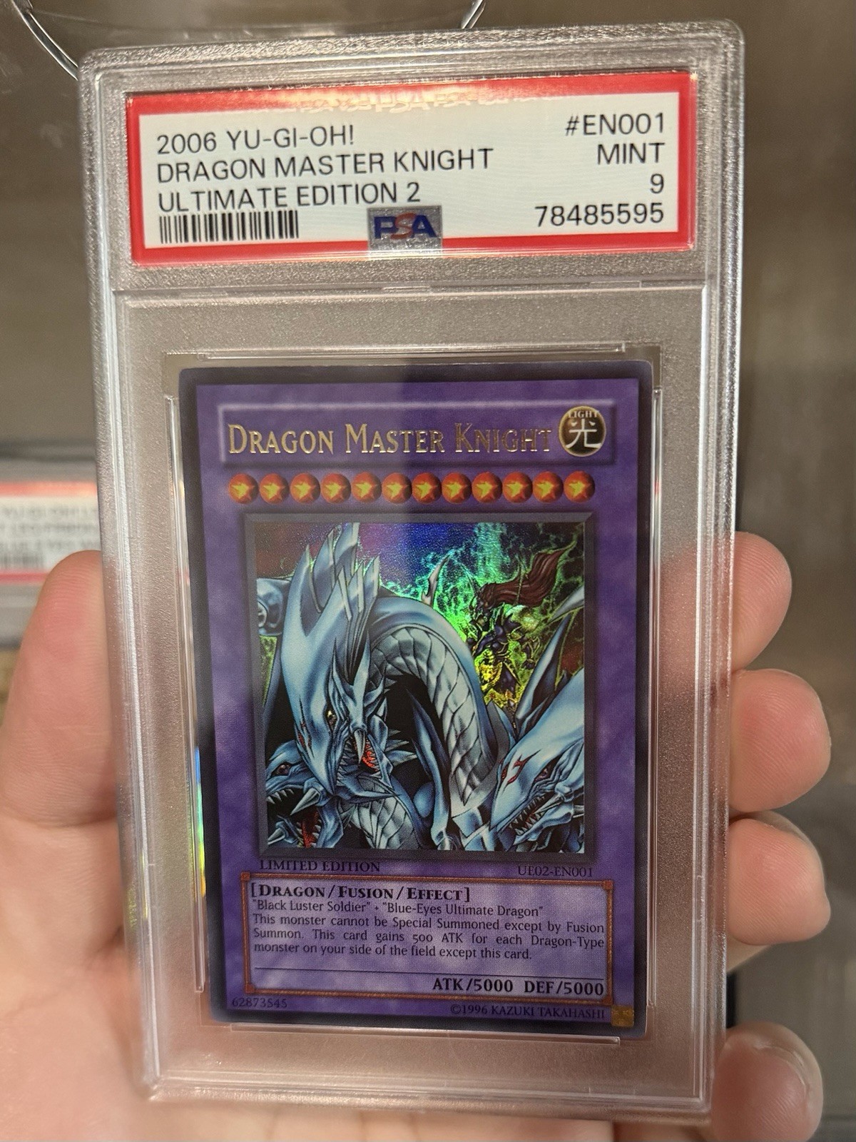 2006 YU-GI-OH ULTIMATE ED 2 #EN001 DRAGON MASTER KNIGHT Holo Blue Eyes White 2006 YU-GI-OH ULTIMATE ED 2 #EN001 DRAGON MASTER KNIGHT Holo Blue Eyes White