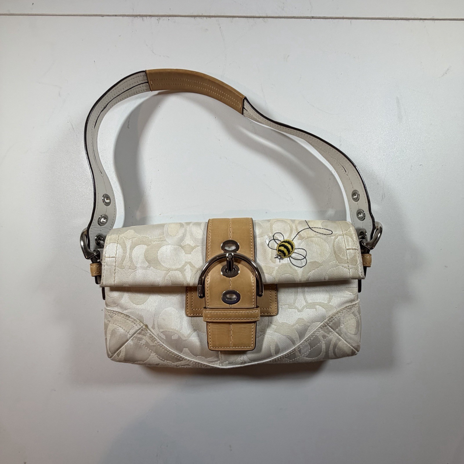 RARE Vintage Coach Bumble Bee Soho Flap Shoulder Bag 1555 White Optic Y2K