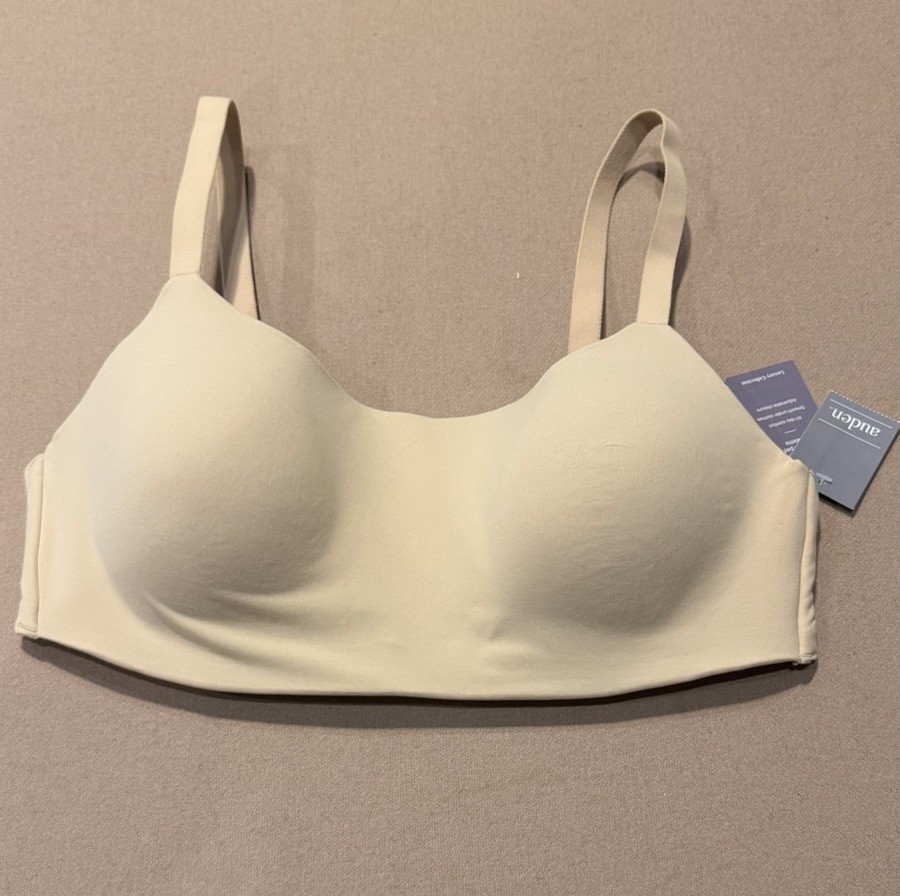 NWT-Auden Women\'s Luxe Stretch Lightly Line Molded Pad Bralette Nude XL Wireless NWT-Auden Women\'s Luxe Stretch Lightly Line Molded Pad Bralette Nude XL Wireless