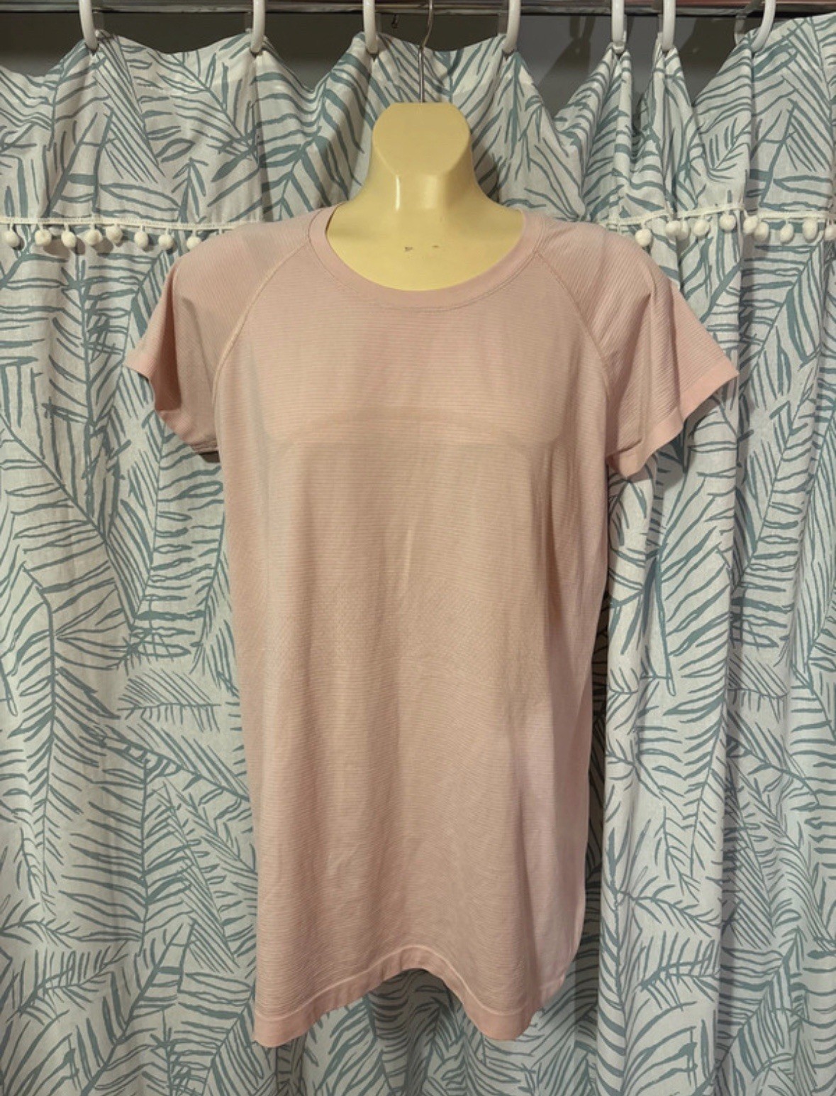 Lululemon Women’s Pink Size unknown Crew Neck Raglan Stretch Training Run Tee