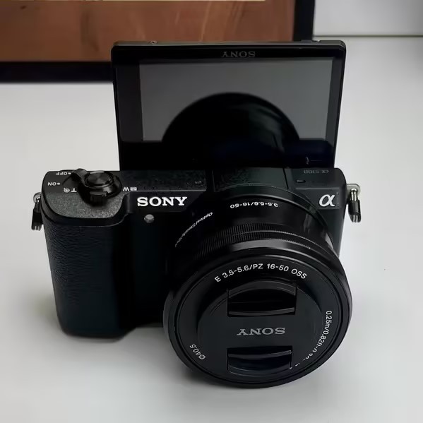 95%New Sony Alpha a5100 24MP Mirrorless w/16-50mm Lens Digital Camera Black