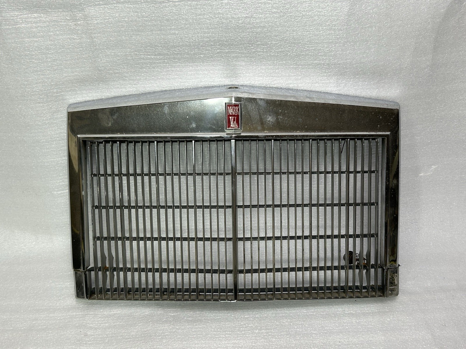 1980 1981 1982 1983 Lincoln Mark VI Used Grill Assembly OEM