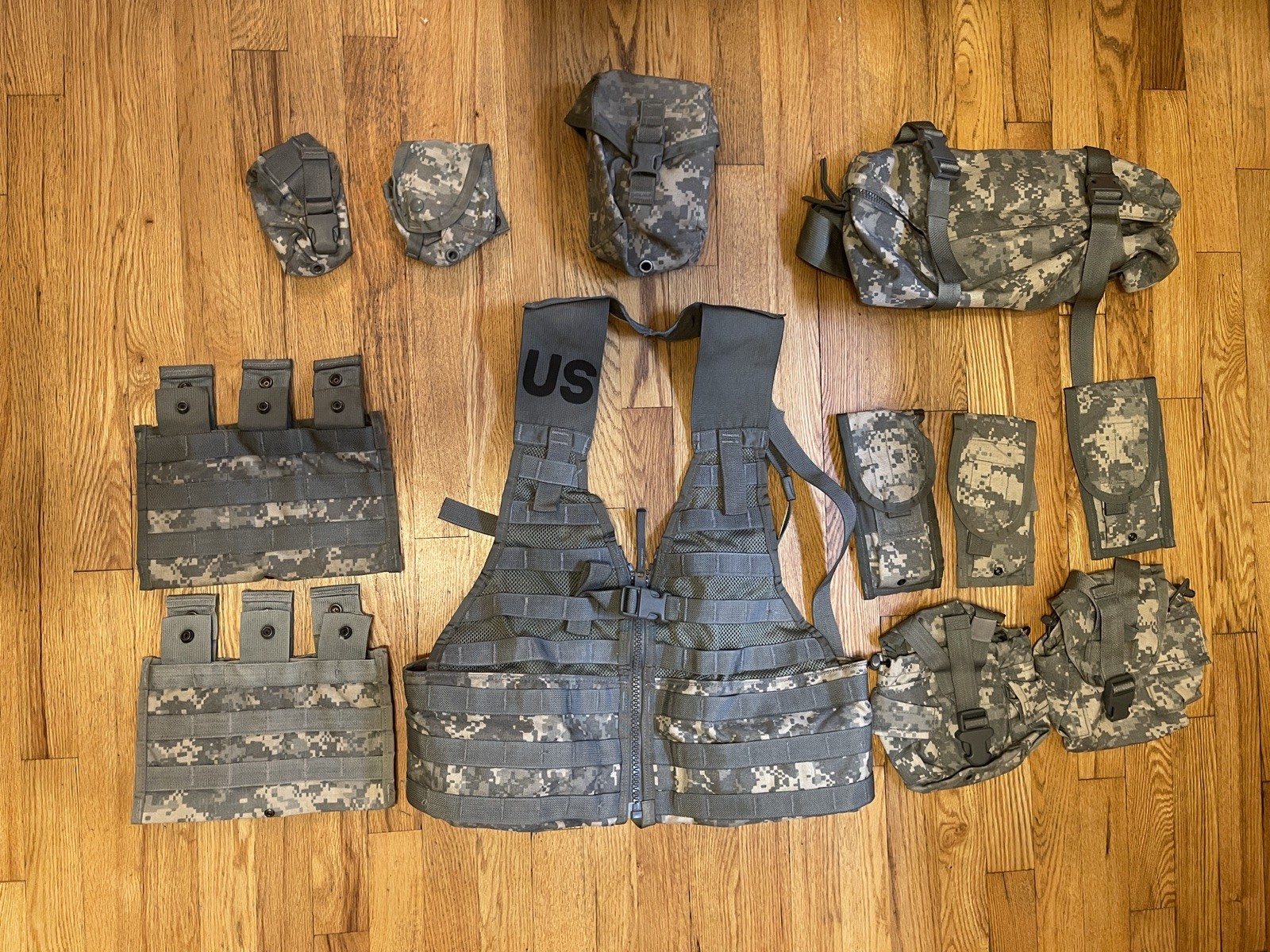 12 PC US Army Rifleman Set System ACU UCP Camo Molle Assault Pouches Vests FLC