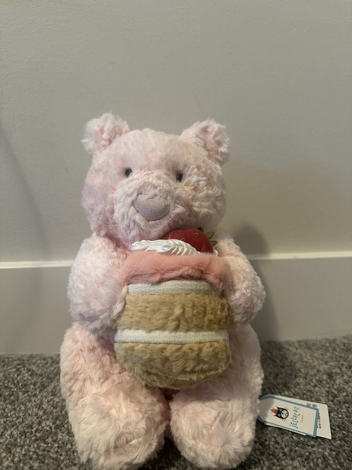 Jellycat Leola Bear Strawberry Cake Shanghai Exclusive Retired BNWT