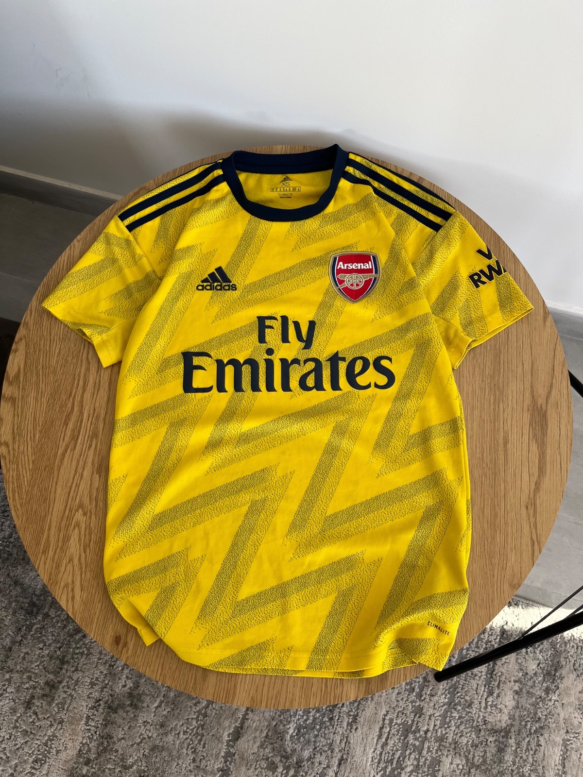 Adidas Arsenal 2019/20 Away Soccer Jersey Shirt size XS Adidas Arsenal 2019/20 Away Soccer Jersey Shirt size XS