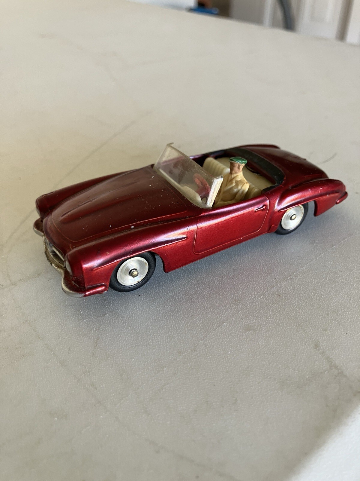 MERCEDES 190 SL Roadster  - Vintage Solido Made in France 1/43