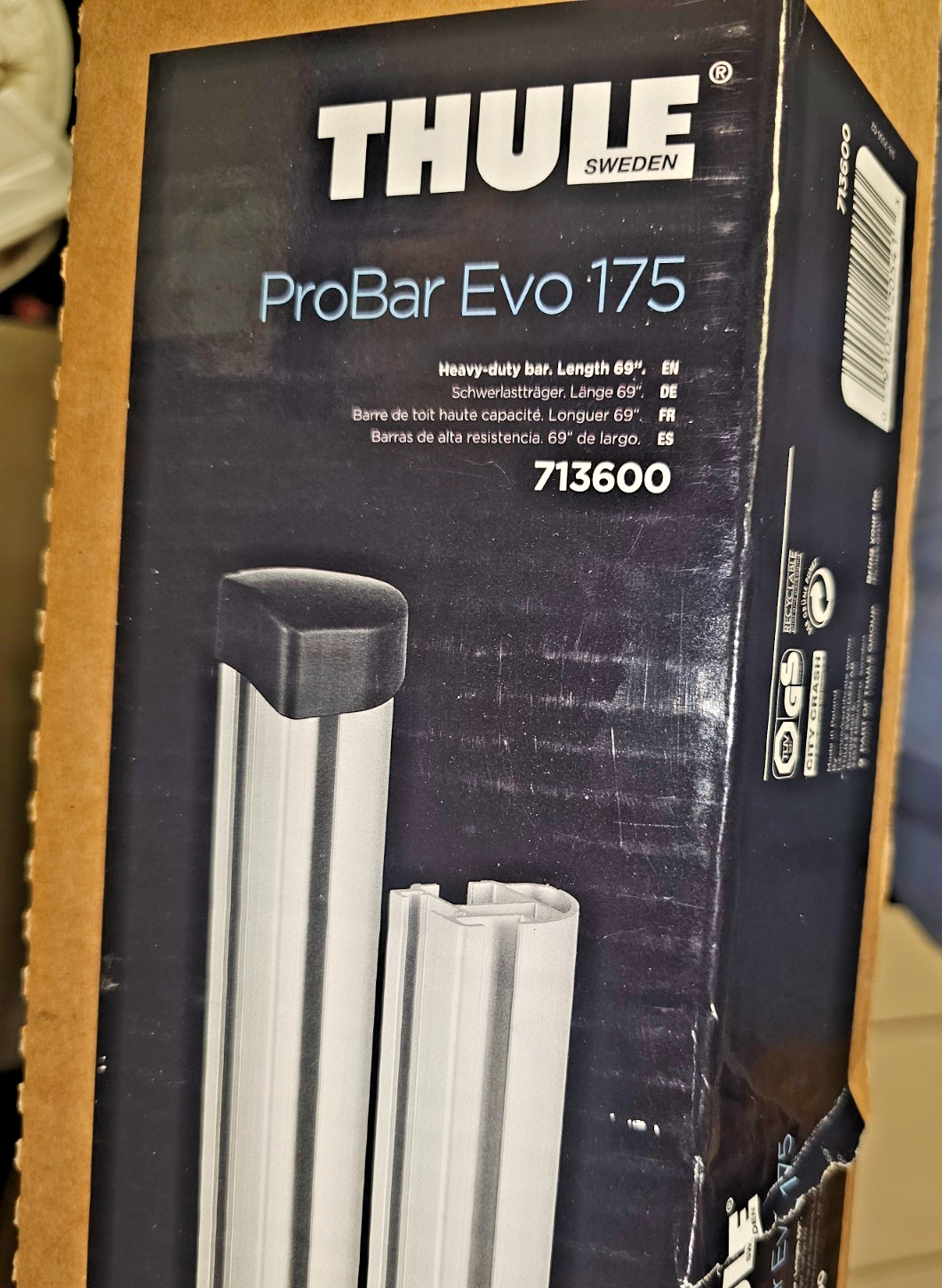 Thule Probar EVO 175 Thule Rapid Podium Towers and  Kit 3101 (for tracks)
