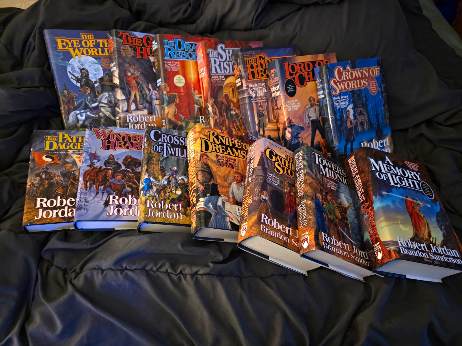 Robert Jordan/Brandon Sanderson Wheel of Time Hardcover Lot Tor w/ Dust Jacket Robert Jordan/Brandon Sanderson Wheel of Time Hardcover Lot Tor w/ Dust Jacket