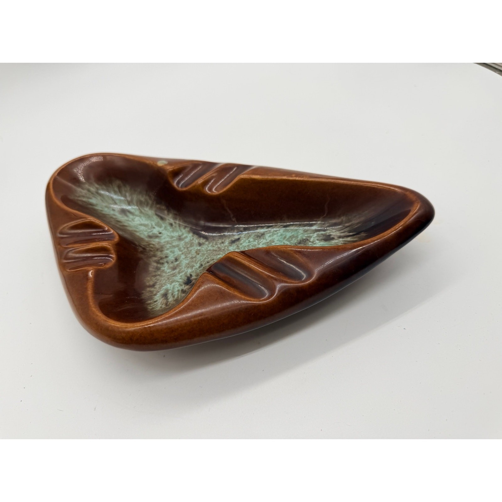 Vintage Royal Haeger Boomerang Triangular Brown Drip Ashtray (Model #3420)
