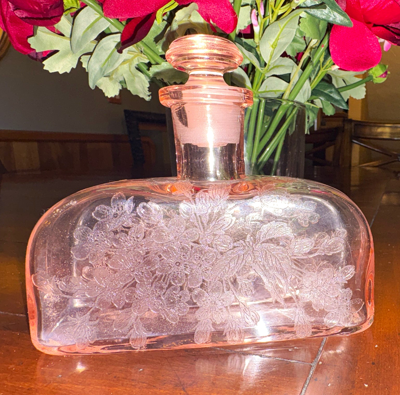 Vintage Tiffin 1930’s Pink Etched Depression Glass Perfume Bottle Decanter MINT Vintage Tiffin 1930’s Pink Etched Depression Glass Perfume Bottle Decanter MINT