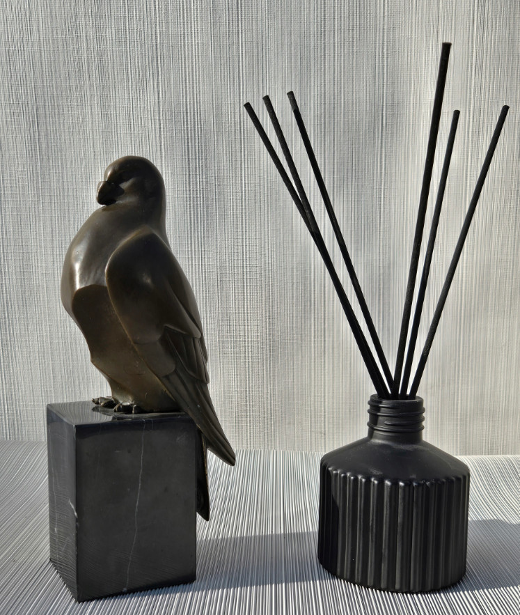 Bronze Sculpture Pigeon Statue Dove Peace Marble Decor Art Animal Gift Freedom