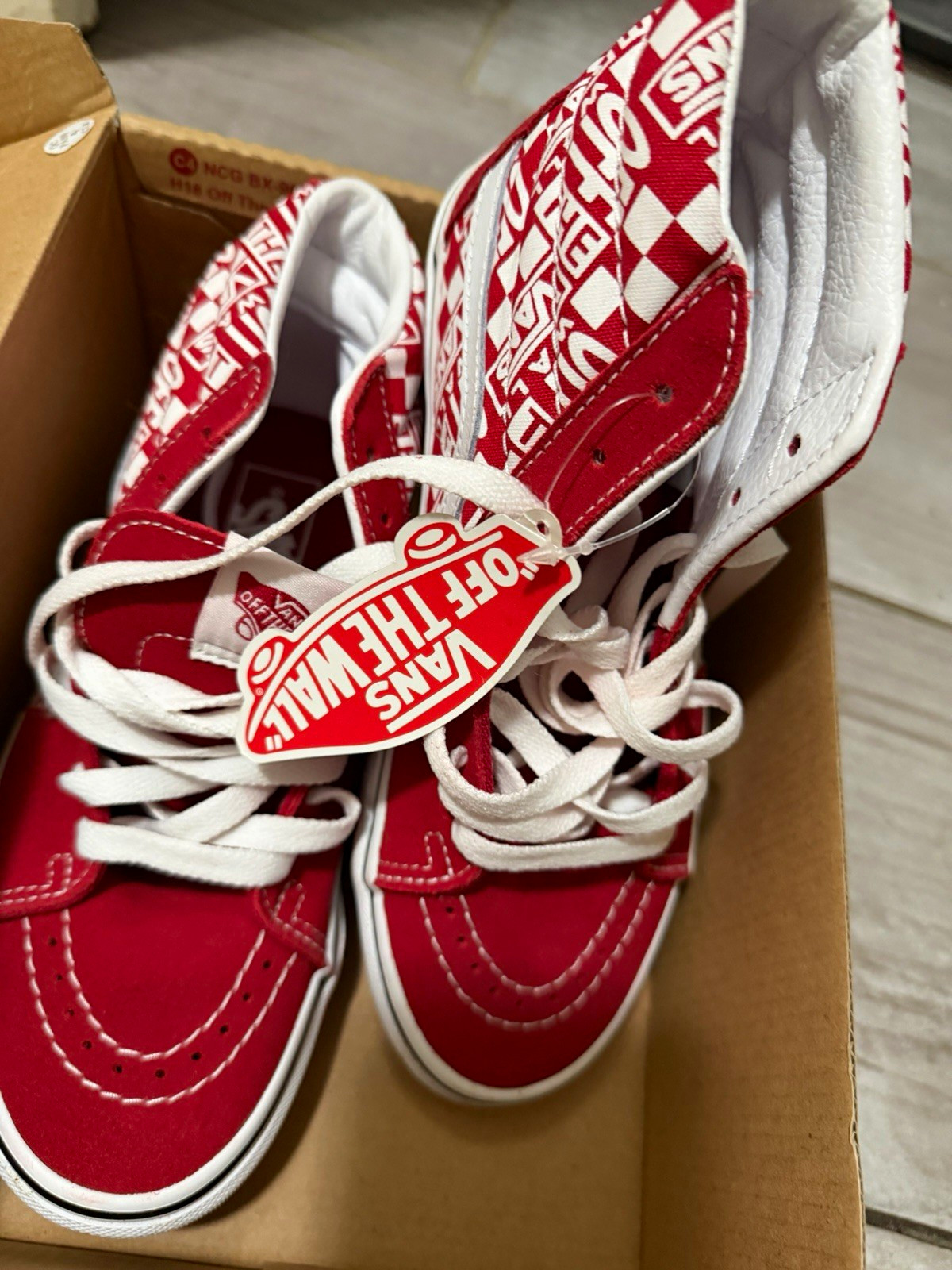 VANS Sk8-Hi Unisex Kids High Top Sneakers Red/White Suede Canvas US 4.5