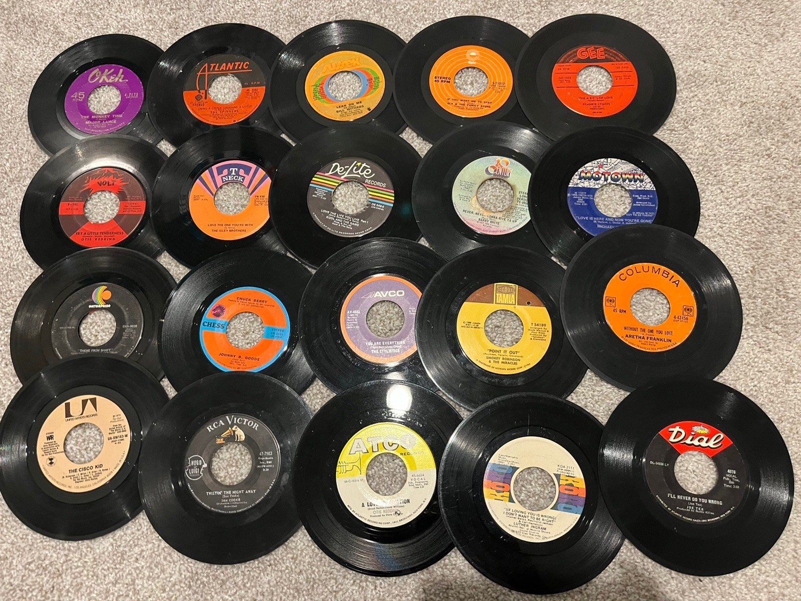 Lot Of 20 Soul R&B Northern Soul 45s Vintage 45 RPM Records Lot. Not graded. Lot Of 20 Soul R&B Northern Soul 45s Vintage 45 RPM Records Lot. Not graded.