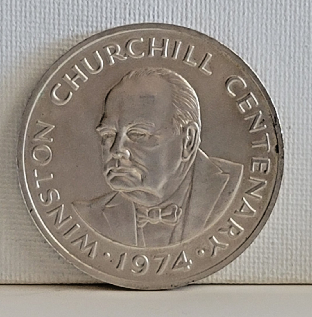 1974 TURKS AND CAICOS WINSTON CHURCHILL SILVER 20 CROWN 1974 TURKS AND CAICOS WINSTON CHURCHILL SILVER 20 CROWN