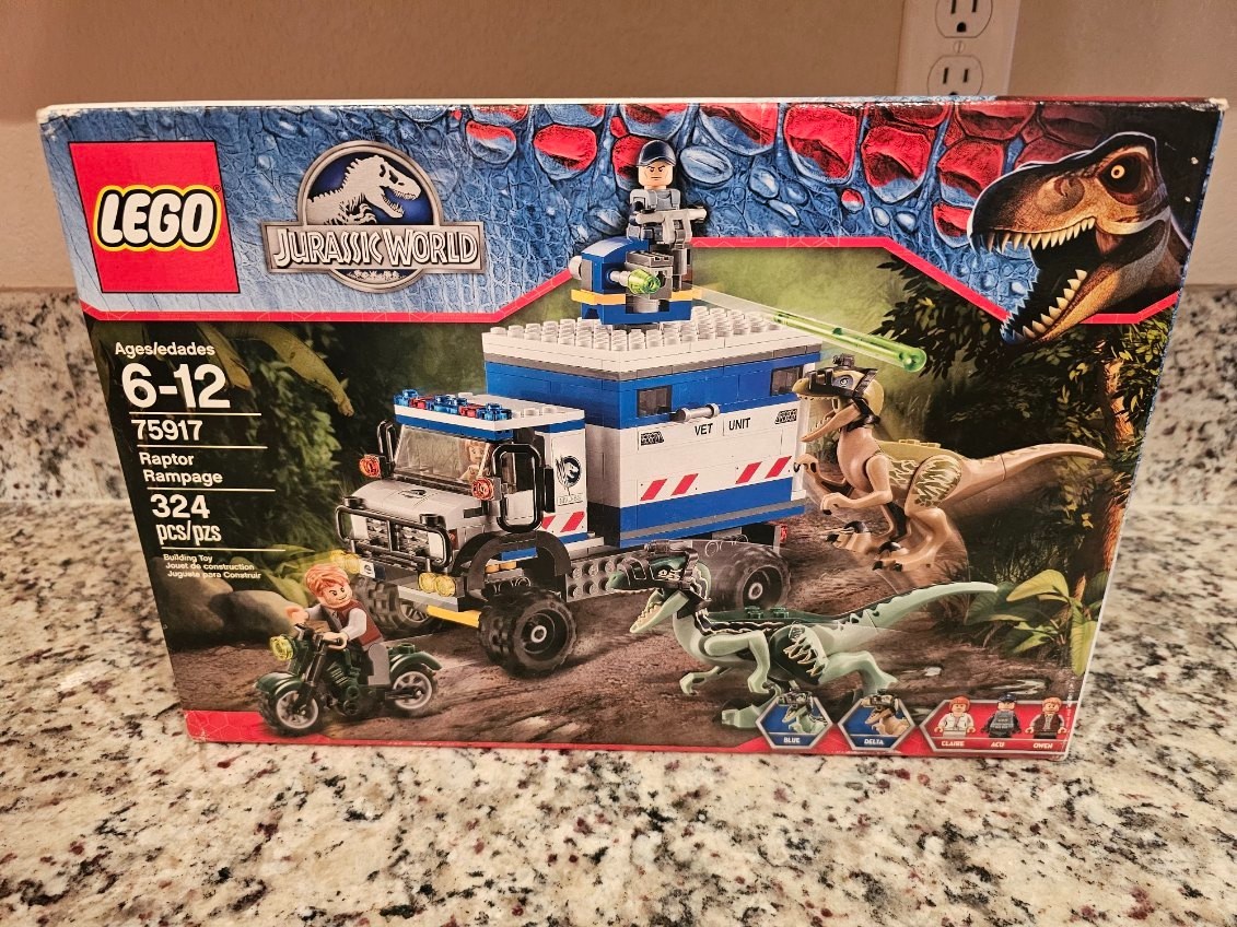 Lego Jurassic Park World Raptor Rampage 75917 - NEW & Sealed NOS 2016 Lego Jurassic Park World Raptor Rampage 75917 - NEW & Sealed NOS 2016