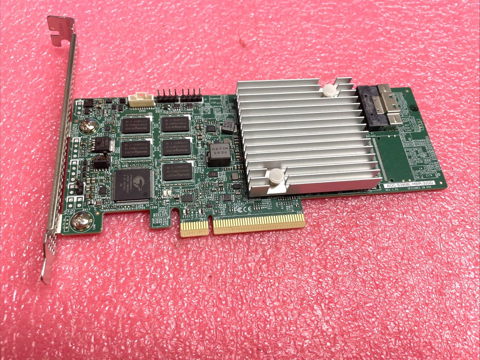 SUPERMICRO AOC-S3908L-H8iR-32DD 12Gb/s SAS PCIE 4.0 RAID ADAPTER.