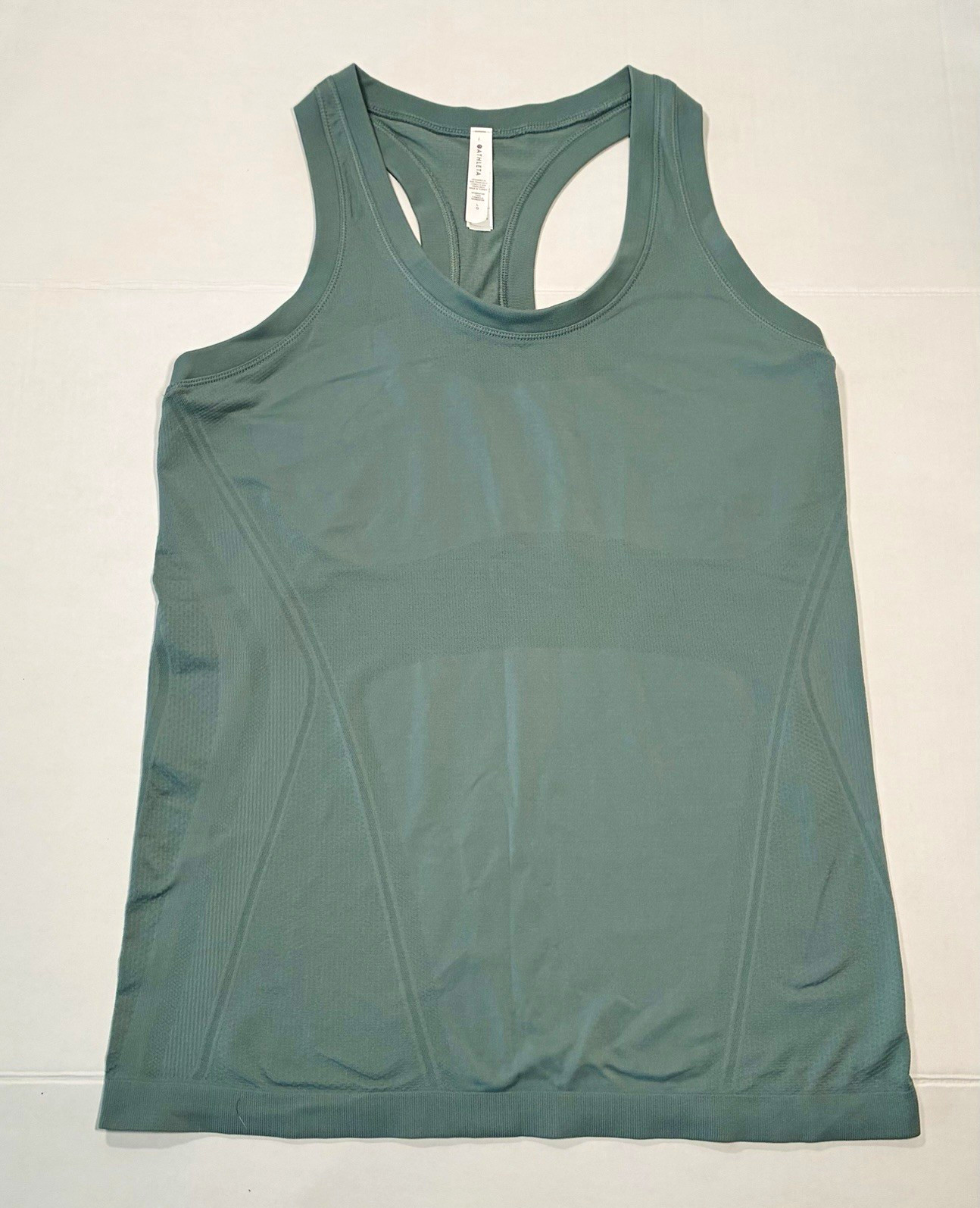 Athleta Momentum Seamless Tank Top Size L - Agave Athleta Momentum Seamless Tank Top Size L - Agave