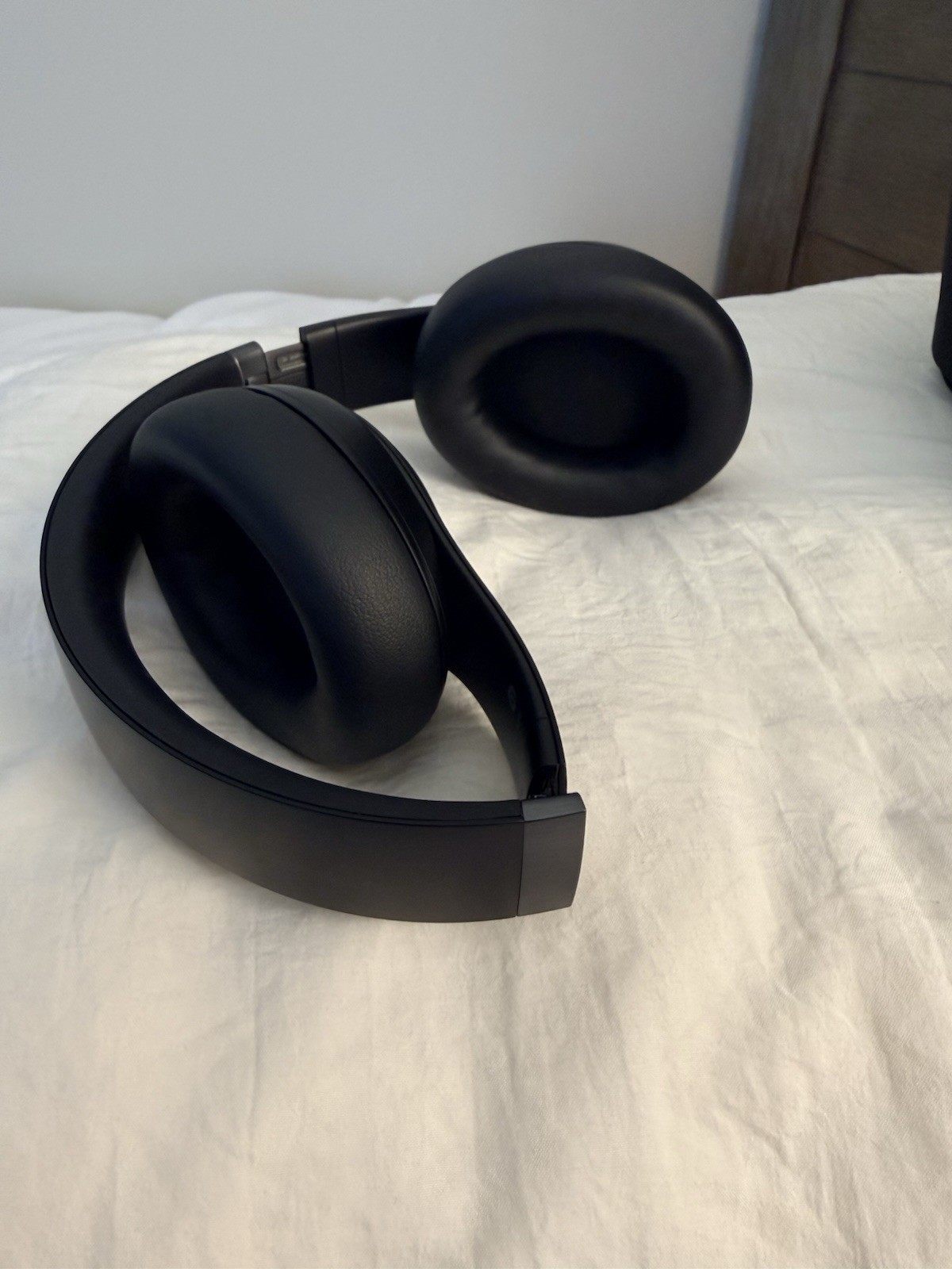 Monster Beats by Dr. Dre Studio Pro Beats Over the Ear Headphones  Black Color