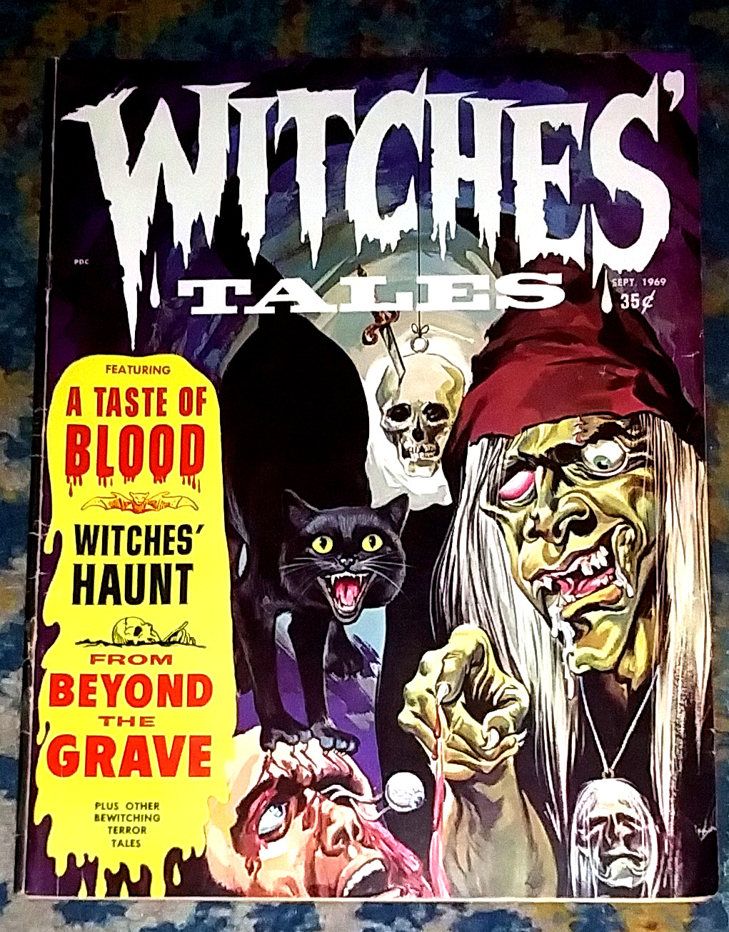 WITCHES\' TALES Sept, 1969 / Classic Cover-Eyeball Clawed Out Of The Socket WITCHES\' TALES Sept, 1969 / Classic Cover-Eyeball Clawed Out Of The Socket