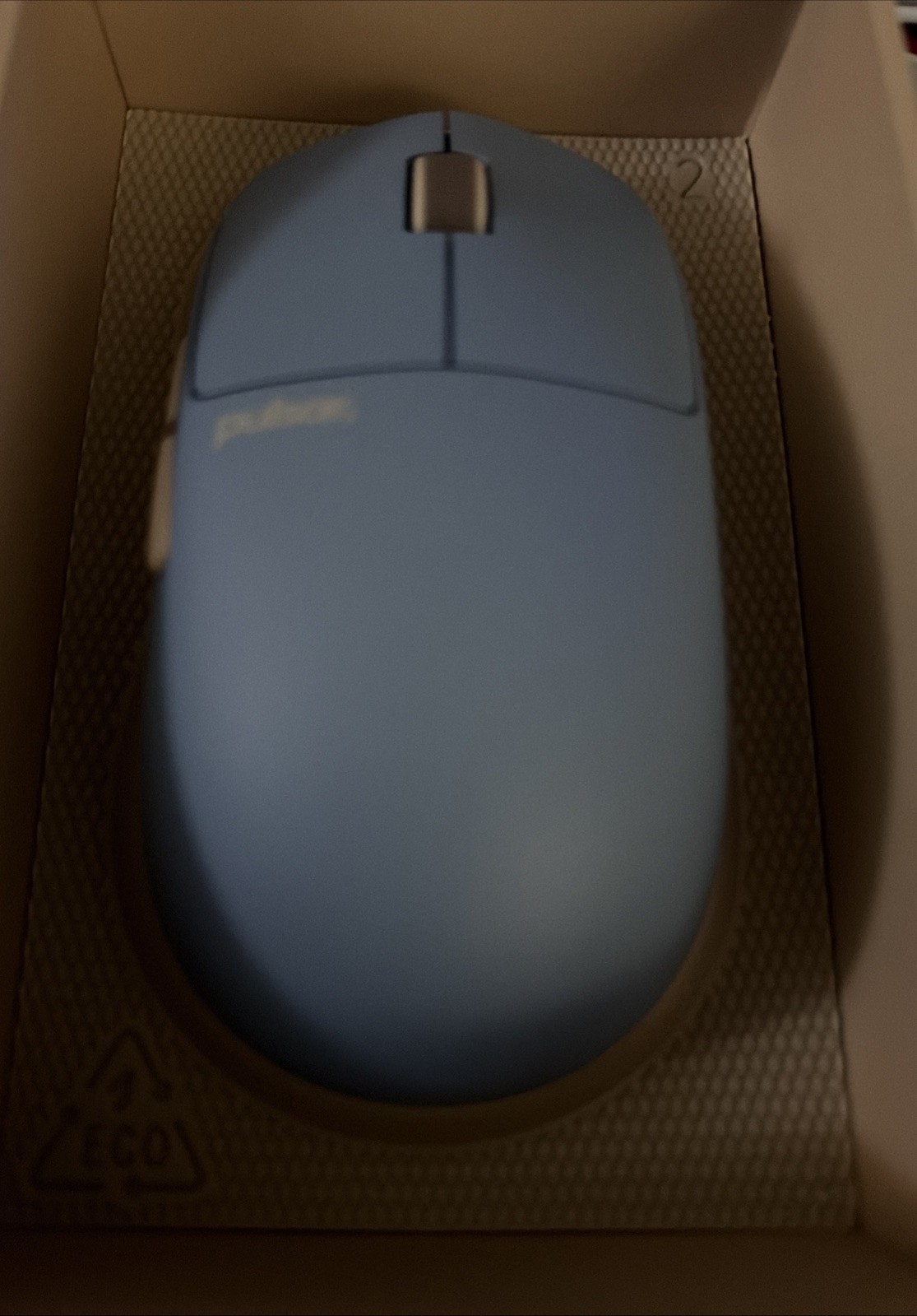 Pulsar X2N Crazylight Medium Size Ultralight 8k Gaming Mouse in Ocean Blue