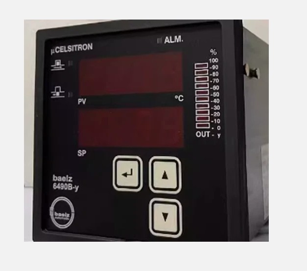 New In Box BAELZ 6490B-Y 3-2.4-230 Temperature Controller