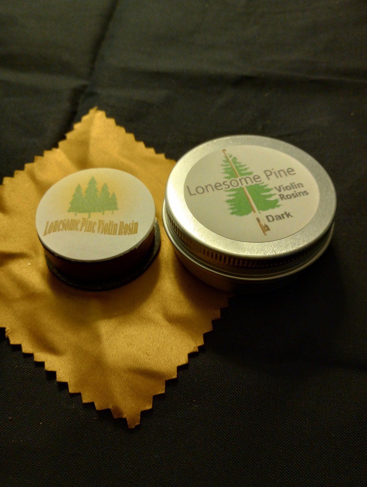  Lonesome Pine Violin Rosin  one cake Dark $30  in US Great rosin 