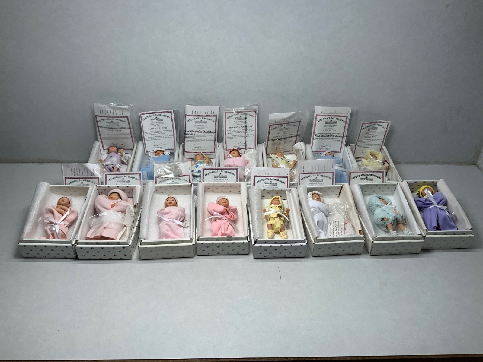 Lot Of 15 Ashton Drake Newborn Mini Dolls Heavenly Handfuls Baby’s NIB W/COA’s
