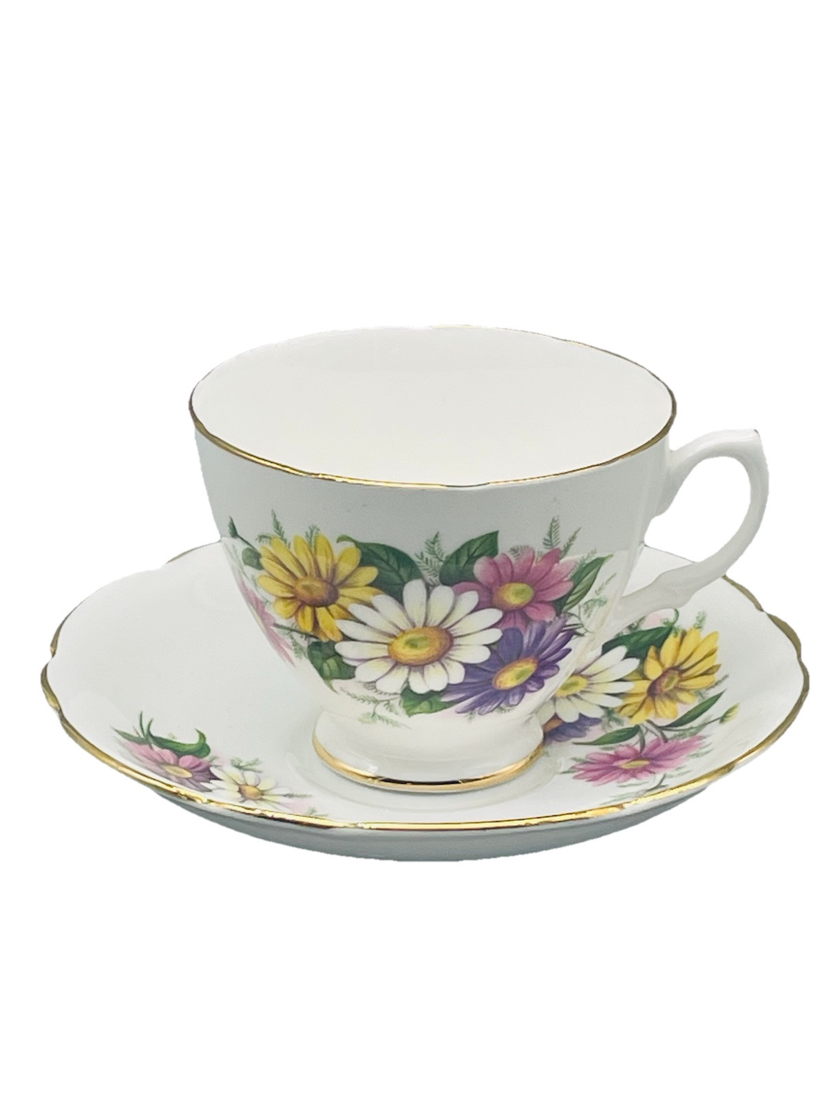 VTG  Royal Imperial Finest Bone China Daisy Floral Bouquet  Tea Cup Saucer Gold