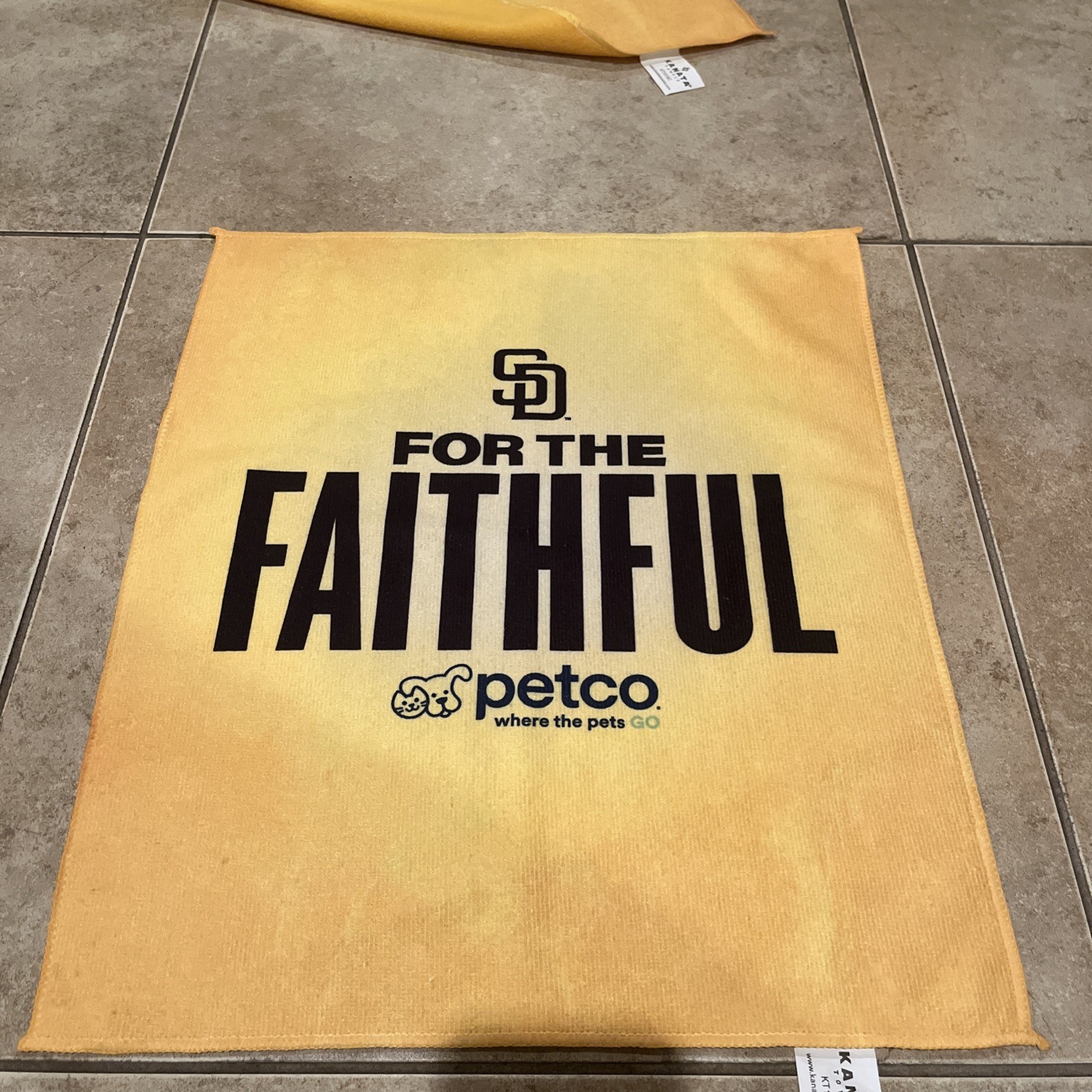 Petco San Diego Padres Yellow Rally Towel \